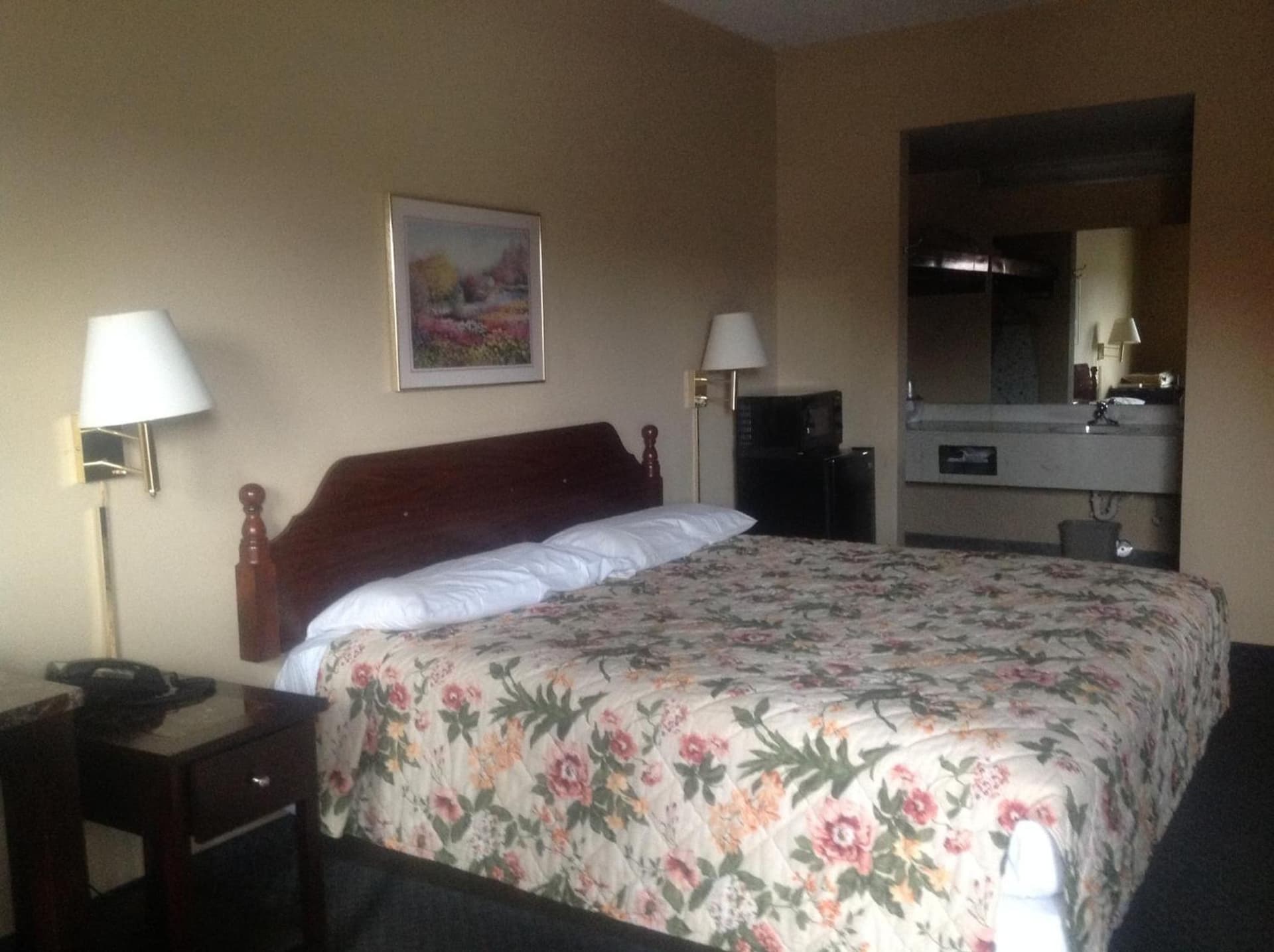 HighWay Inn property views in Mocksville, NC — gallery photo 3