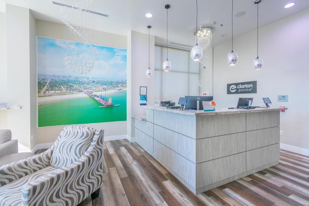 Clarion Pointe Galveston Seawall gallery photo in Galveston, TX — image 11