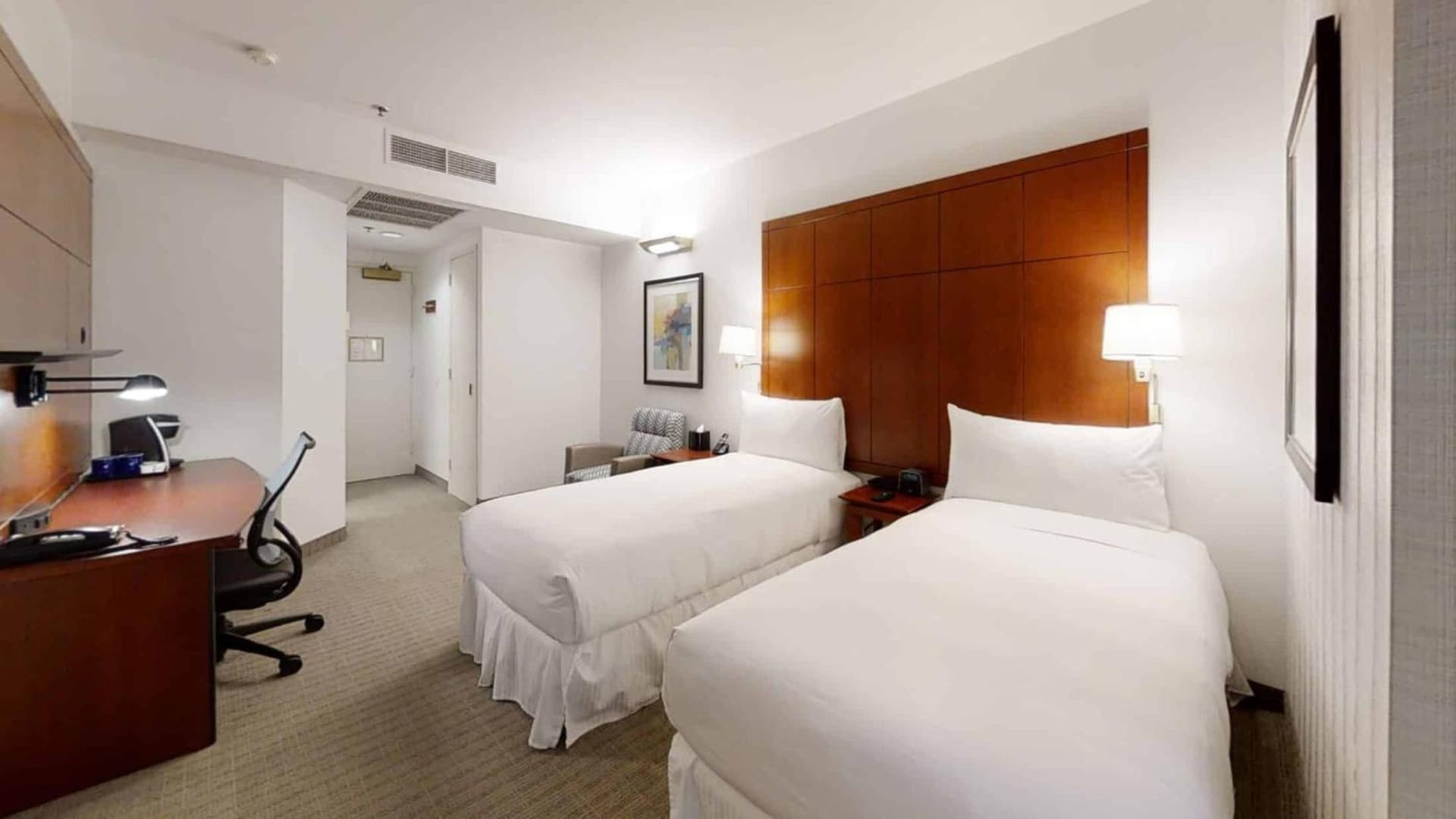Club Quarters Hotel Central Loop, Chicago gallery photo in Chicago, IL — image 35
