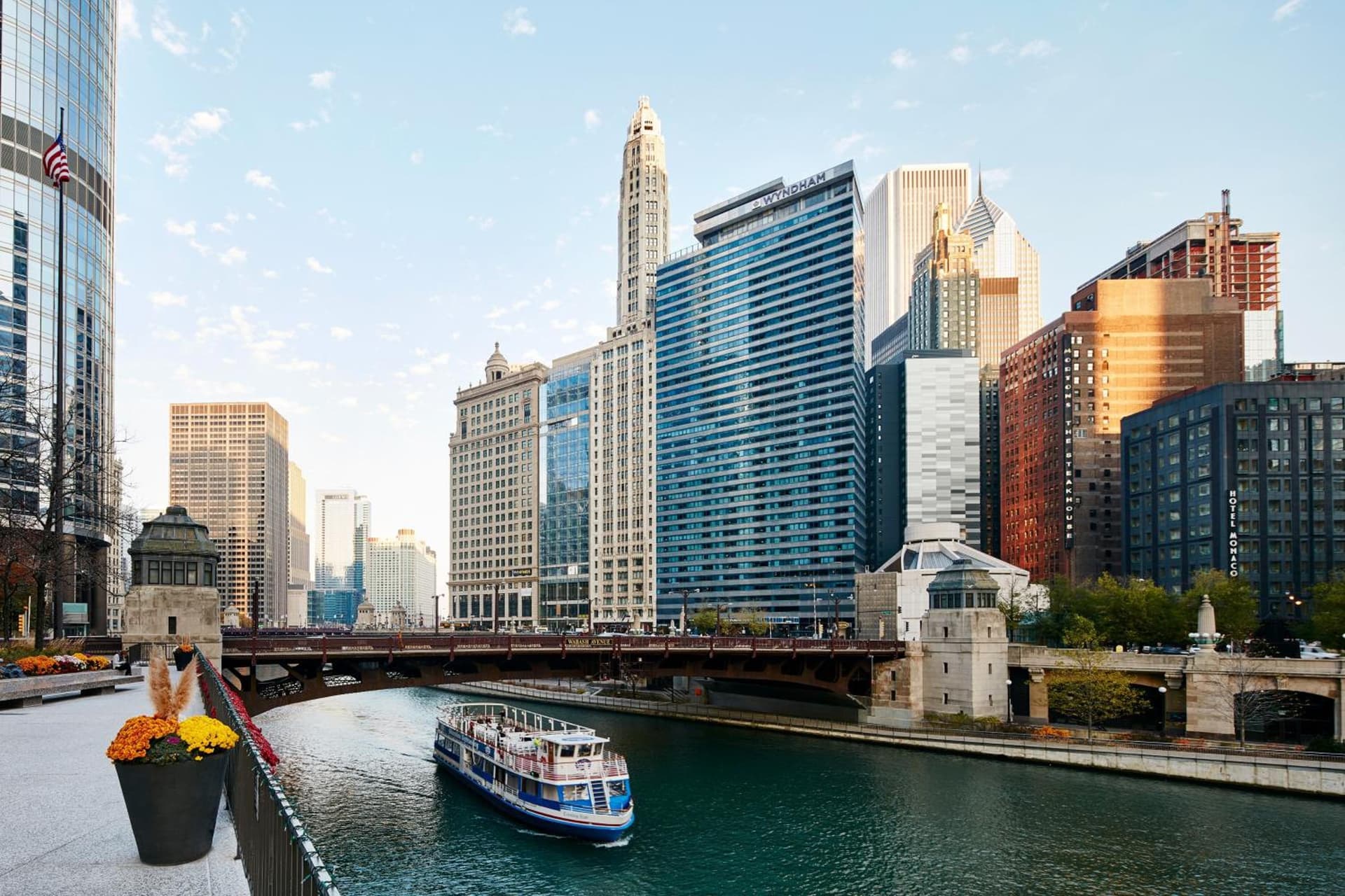 River Hotel gallery photo in Chicago, IL — image 25
