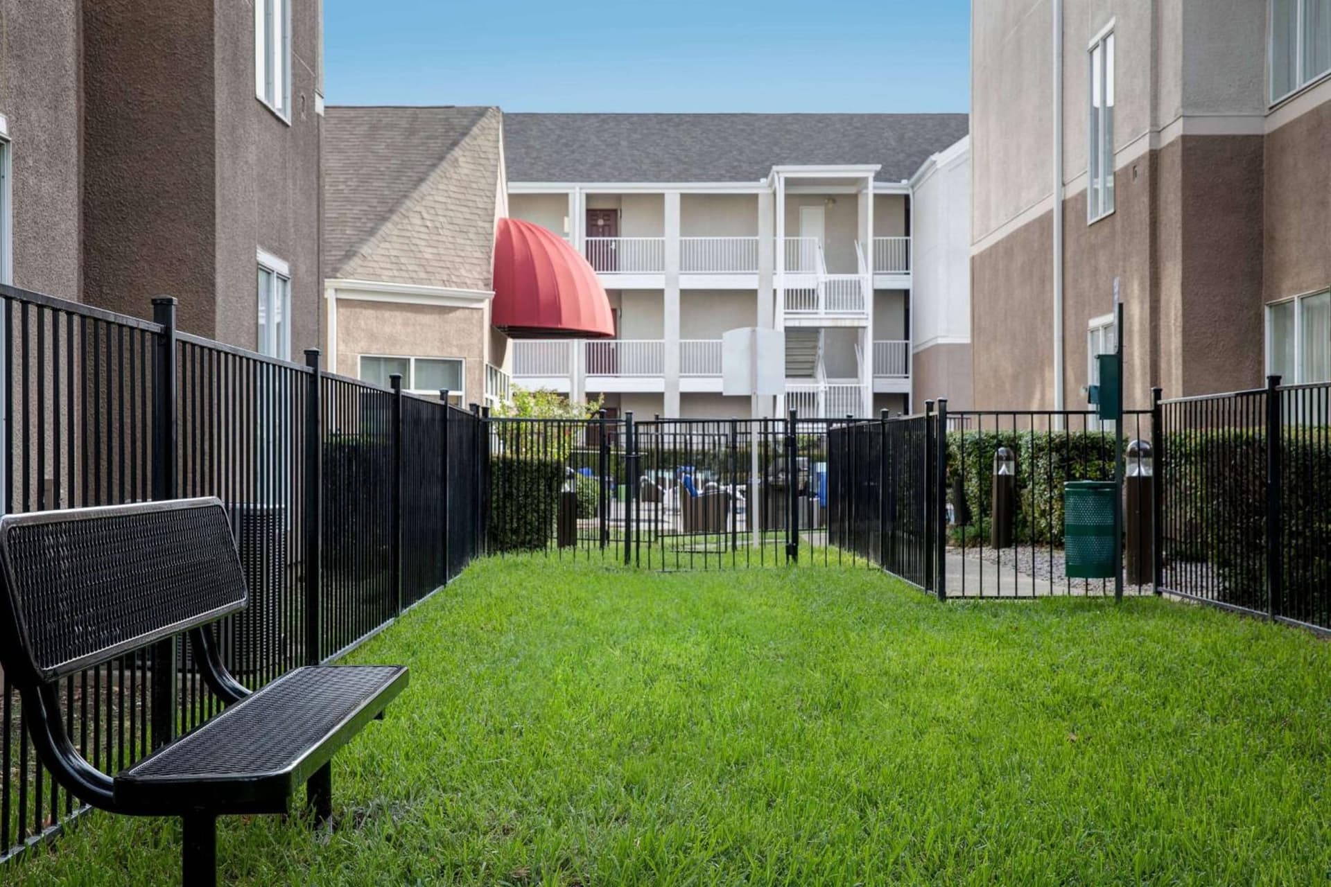 Sonesta ES Suites Dallas Medical Market Center property views in Dallas, TX — gallery photo 3
