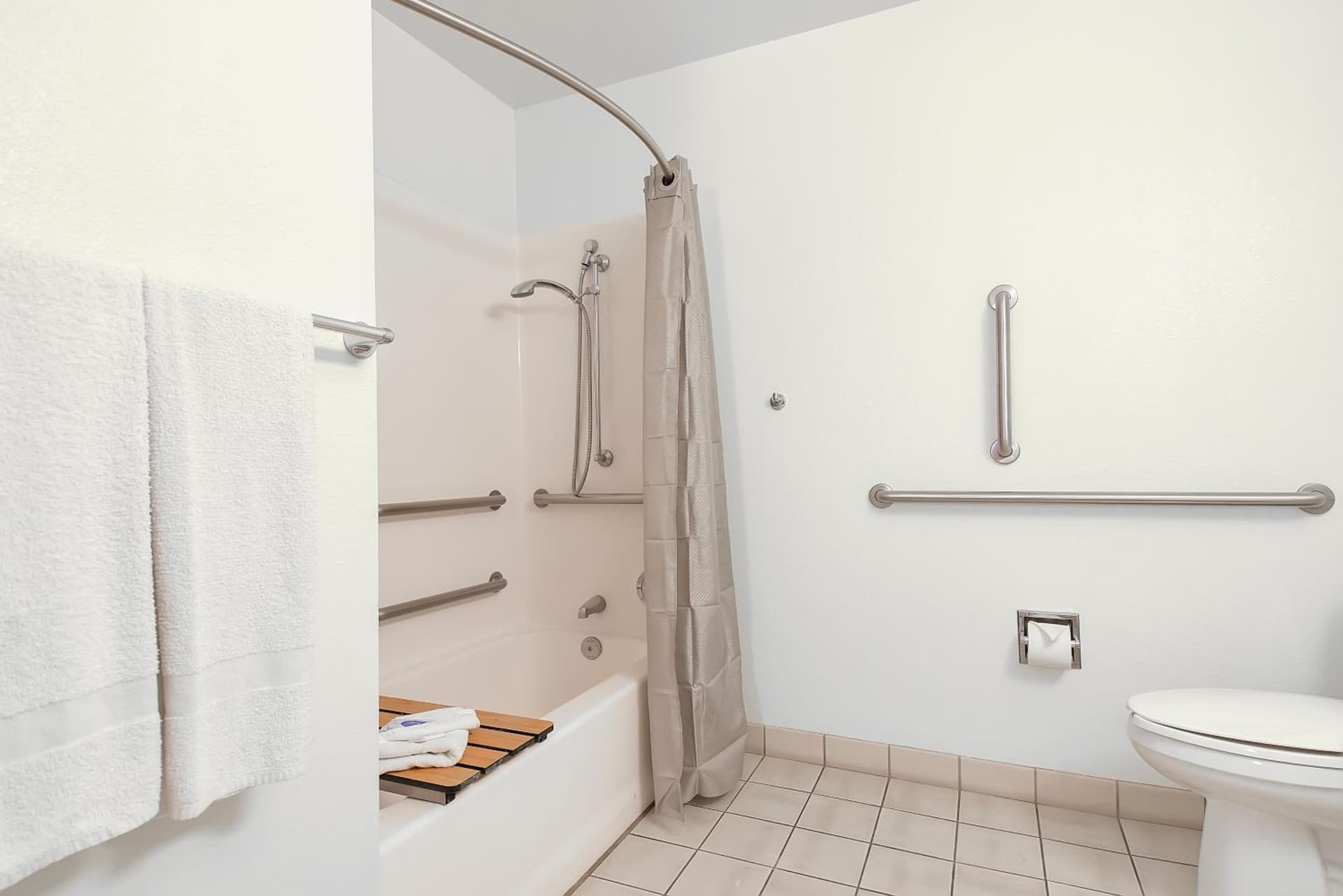 Motel 6-Anaheim, CA - Maingate gallery photo in Anaheim, CA — image 15