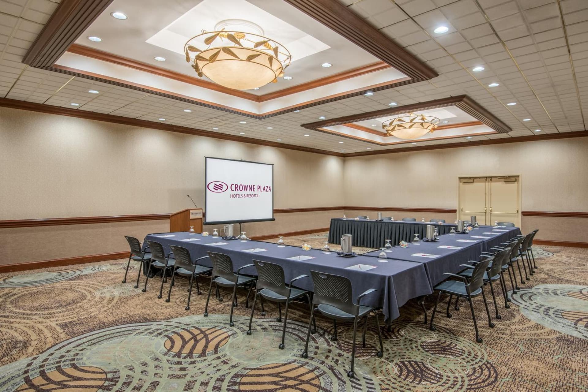 Crowne Plaza Knoxville Downtown University by IHG gallery photo in Knoxville, TN — image 77