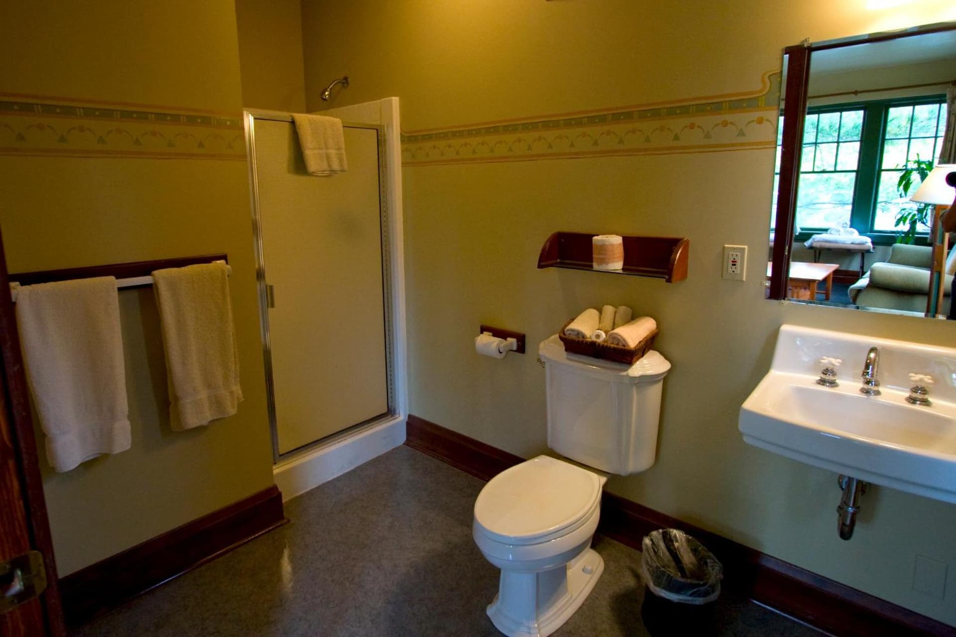McMenamins Edgefield gallery photo in Troutdale, OR — image 7