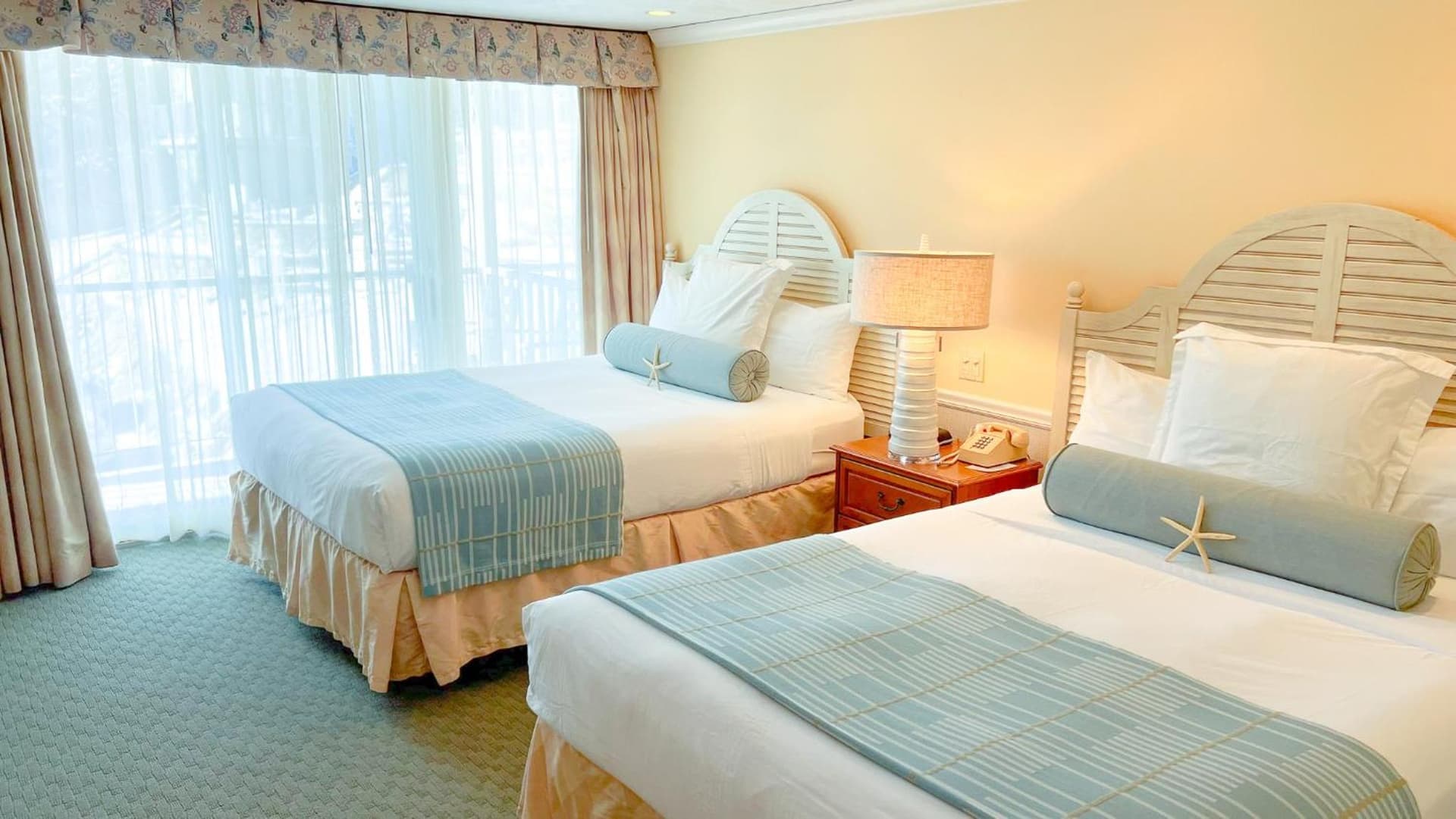 Anchor In Distinctive Waterfront Lodging gallery photo in Hyannis — image 60