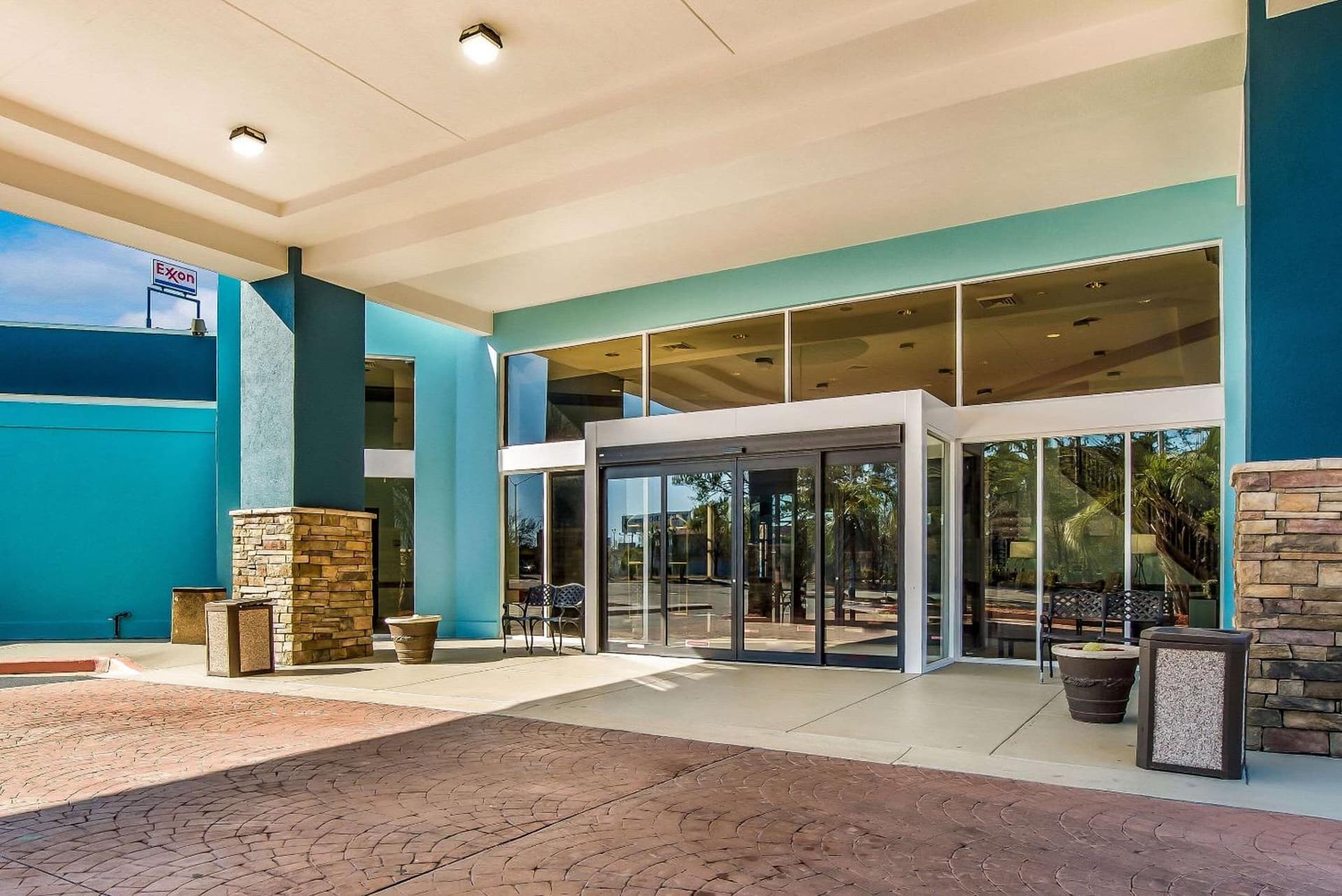 Clarion Inn & Suites Florence - Darlington property views in Florence, SC — gallery photo 3