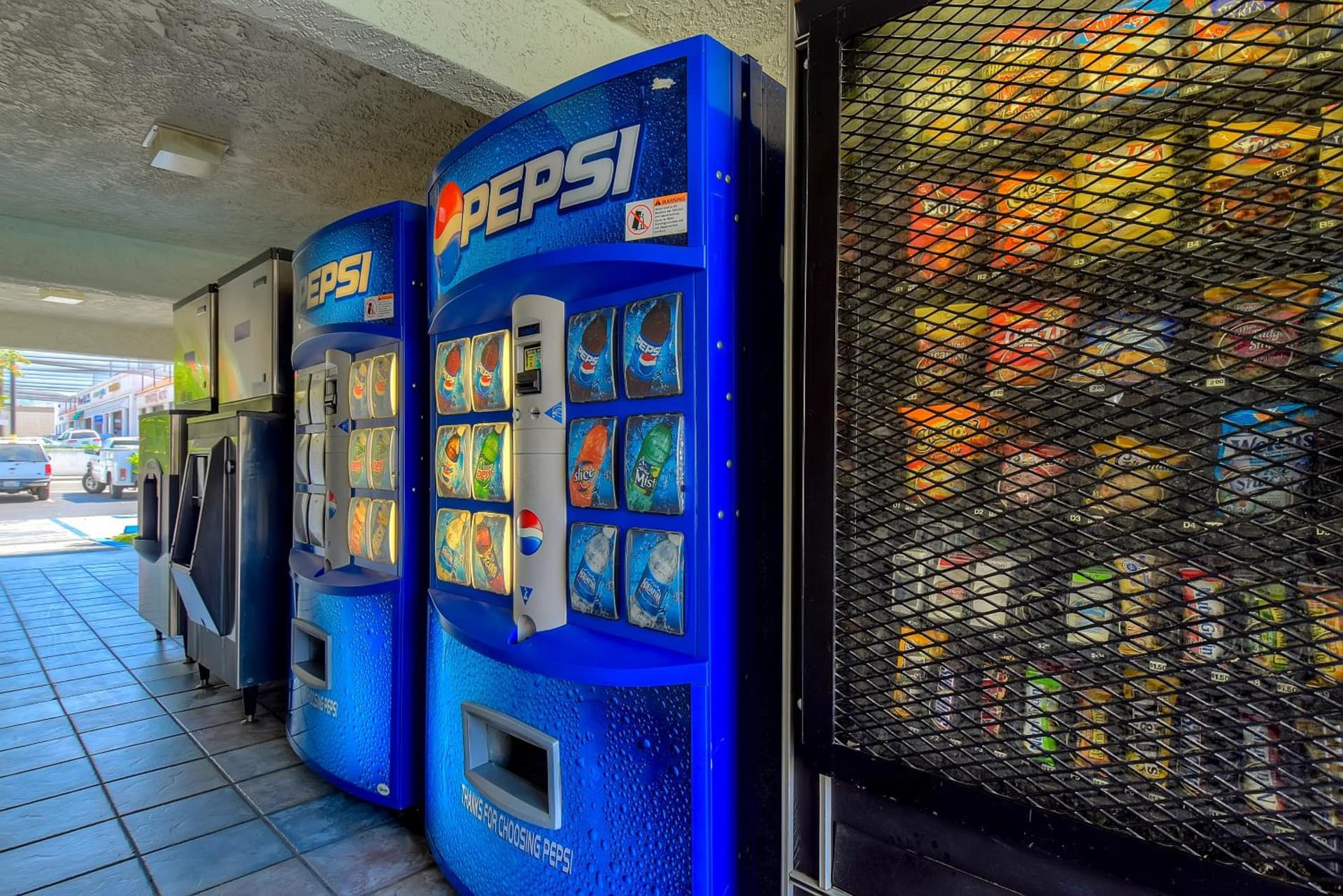 Motel 6-Rowland Heights, CA - Los Angeles - Pomona interior in Rowland Heights, CA — gallery photo 2