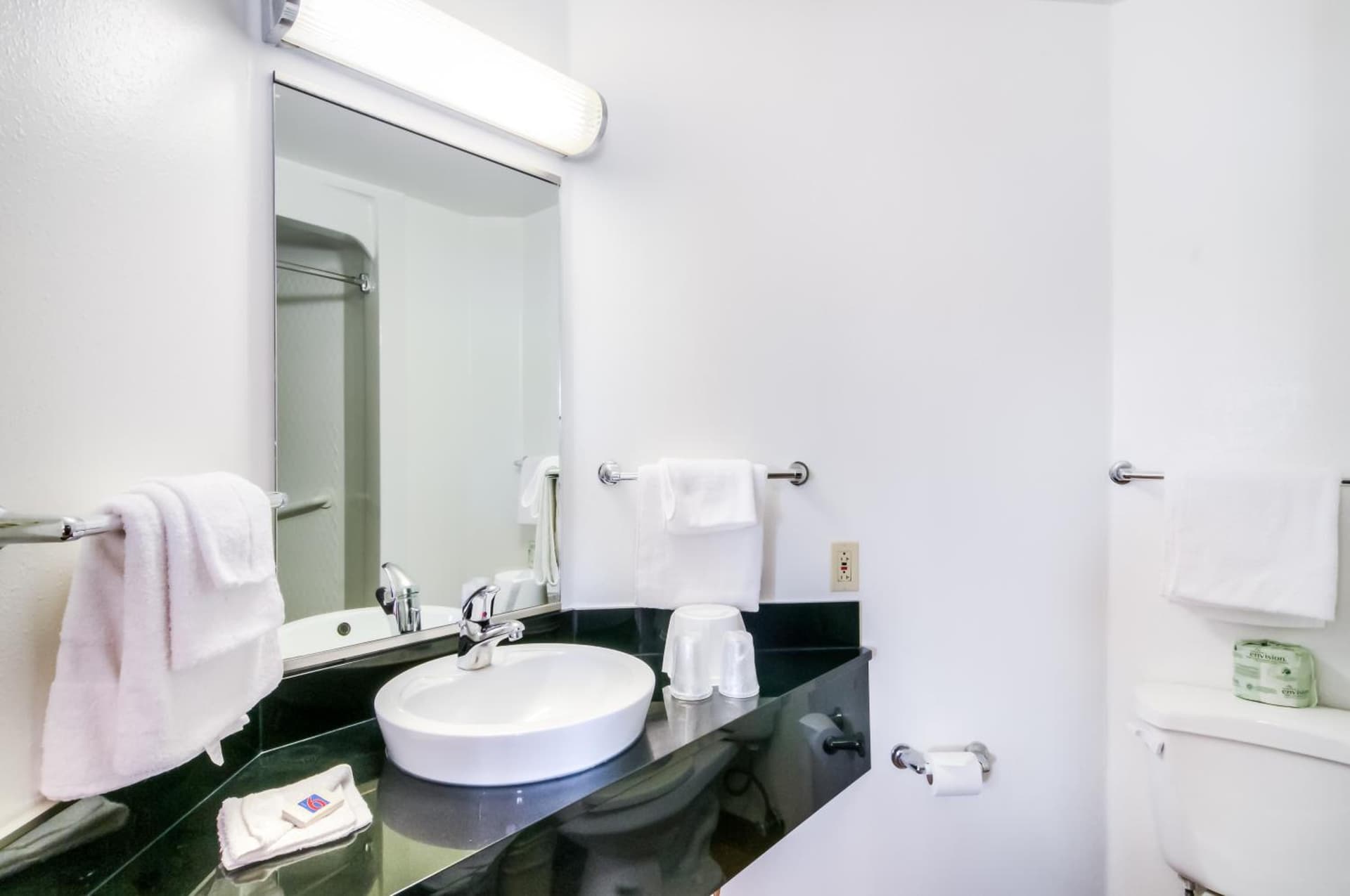 Motel 6-Joliet, IL - Chicago - I-55 gallery photo in Joliet, IL — image 17