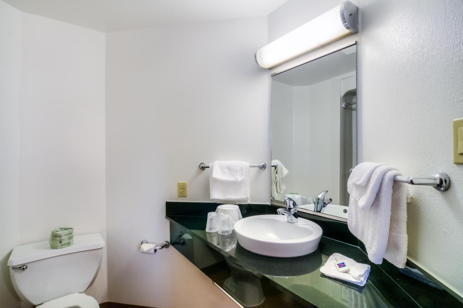 Motel 6-Joliet, IL - Chicago - I-55 gallery photo in Joliet, IL — image 26