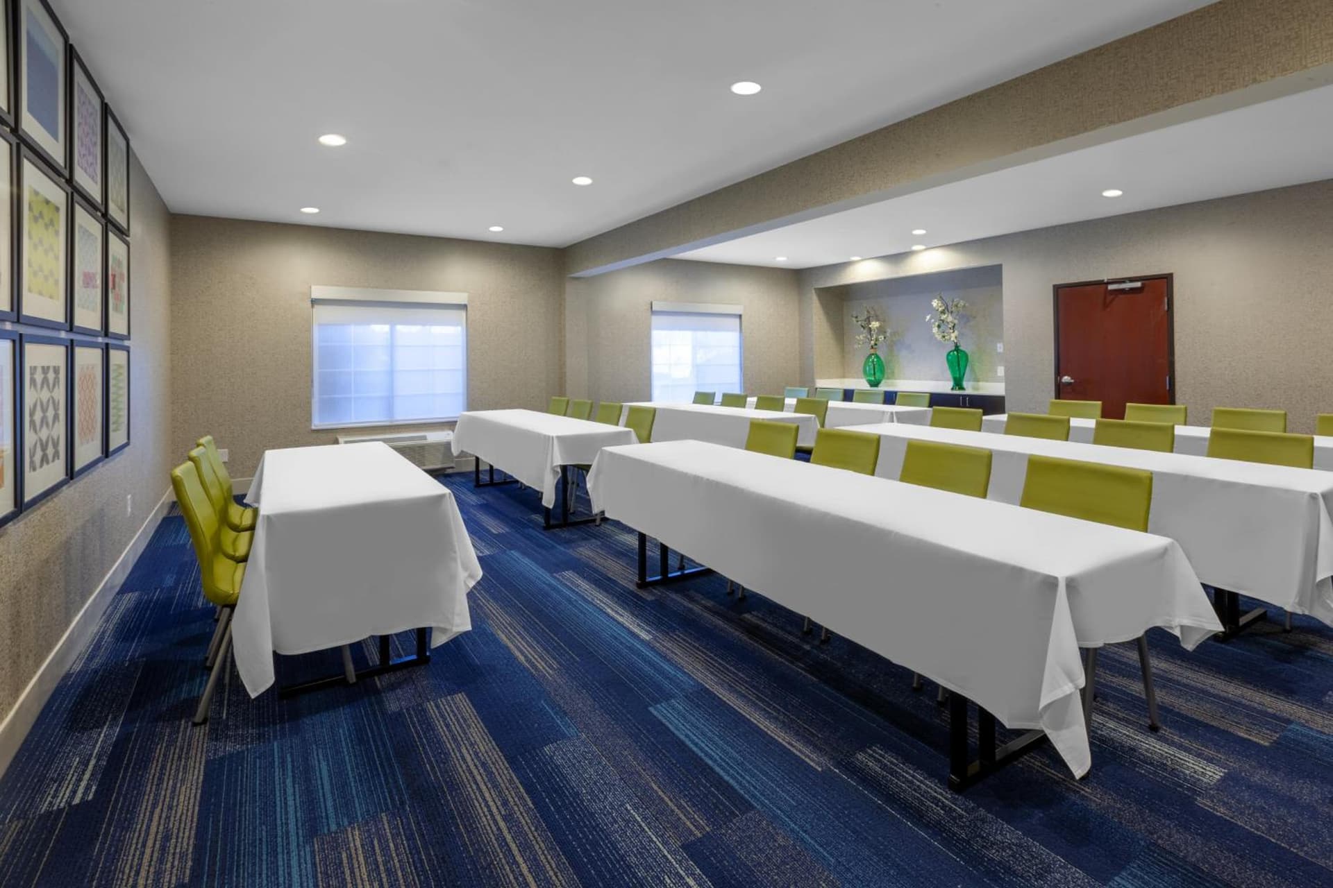 Holiday Inn Express Hotel & Suites Woodhaven by IHG gallery photo in Woodhaven, MI — image 34