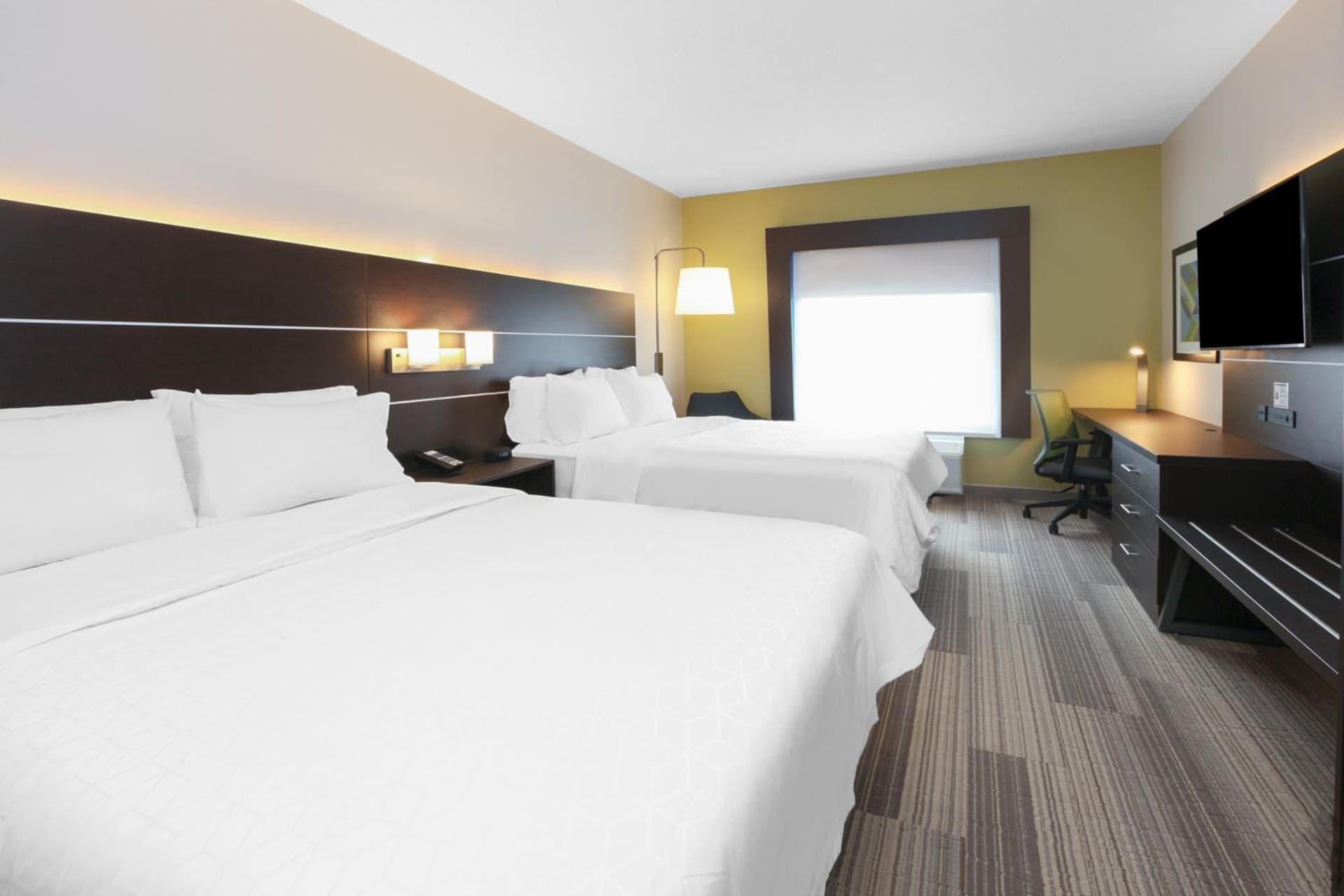 Holiday Inn Express Hotel & Suites Woodhaven by IHG gallery photo in Woodhaven, MI — image 4