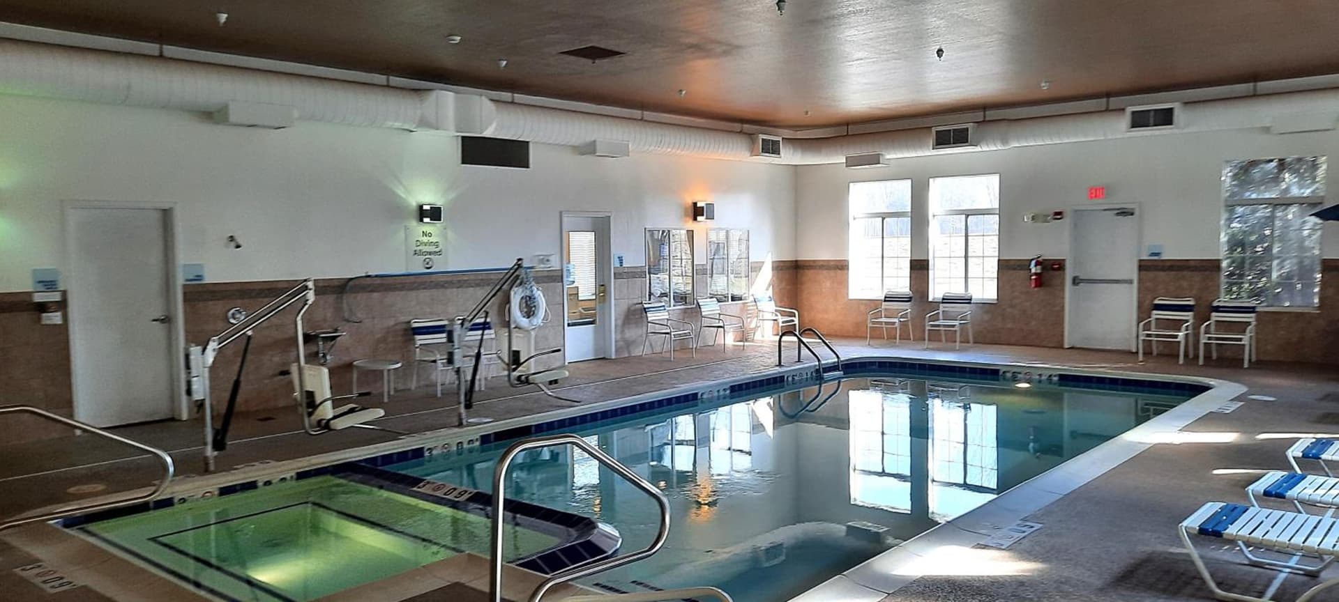 Holiday Inn Express & Suites New Buffalo, MI by IHG property views in New Buffalo, MI — gallery photo 3