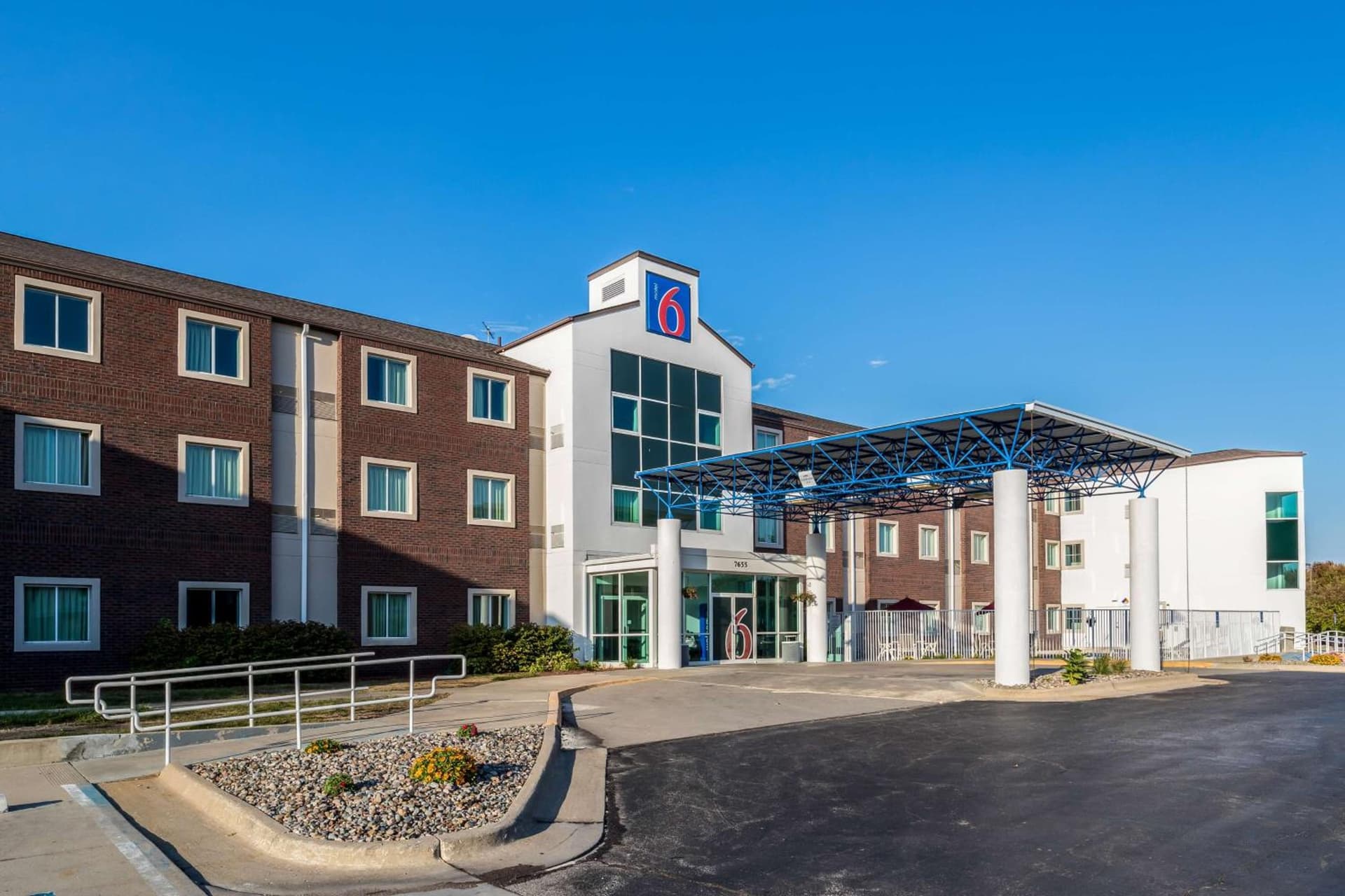 Motel 6-West Des Moines, IA property views in West Des Moines, IA — gallery photo 3