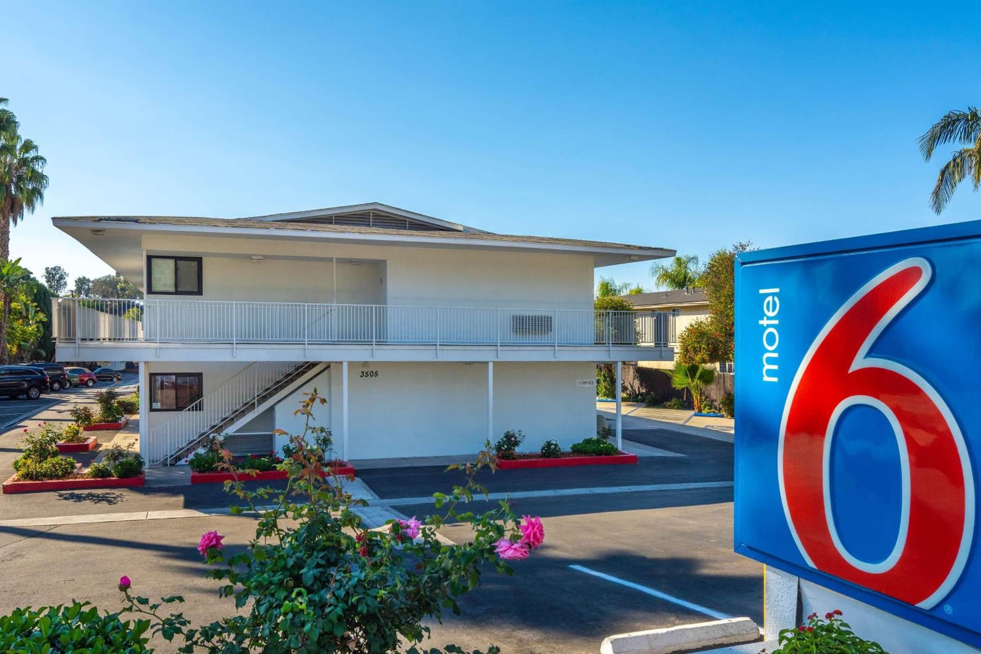 Motel 6-Santa Barbara, CA - State Street featured exterior or lobby in Santa Barbara, CA — similar hotel