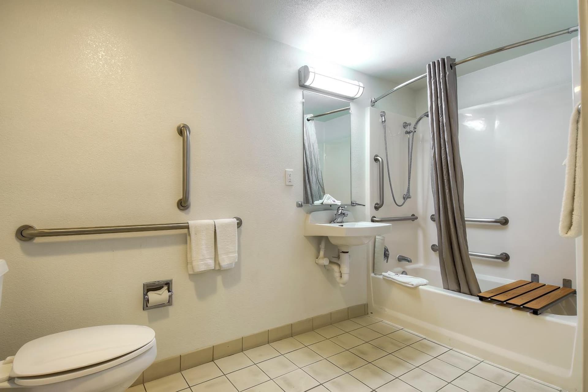 Motel 6-Carlsbad, CA - East Near LEGOLAND gallery photo in Carlsbad, CA — image 36