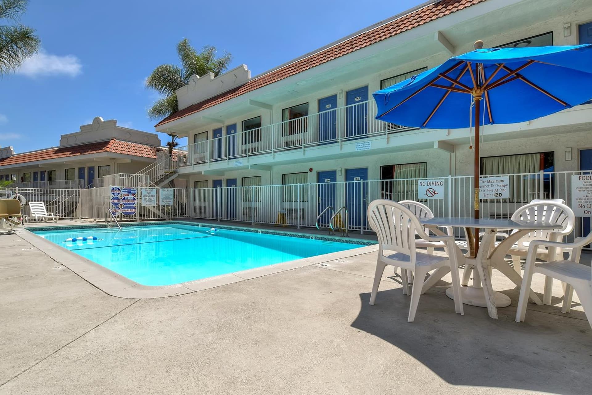 Motel 6-Carlsbad, CA - East Near LEGOLAND gallery photo in Carlsbad, CA — image 29