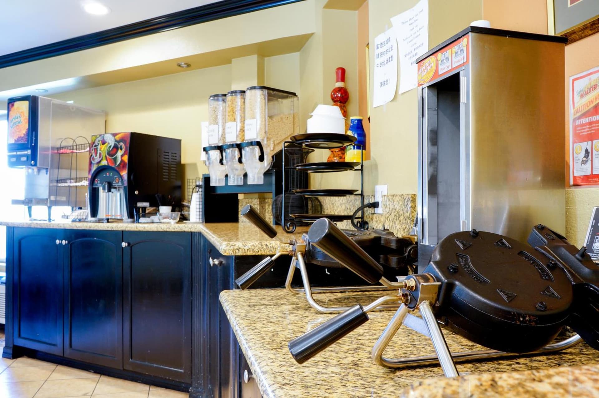 Ramada by Wyndham Ontario Airport & Convention Center gallery photo in Ontario, CA — image 18