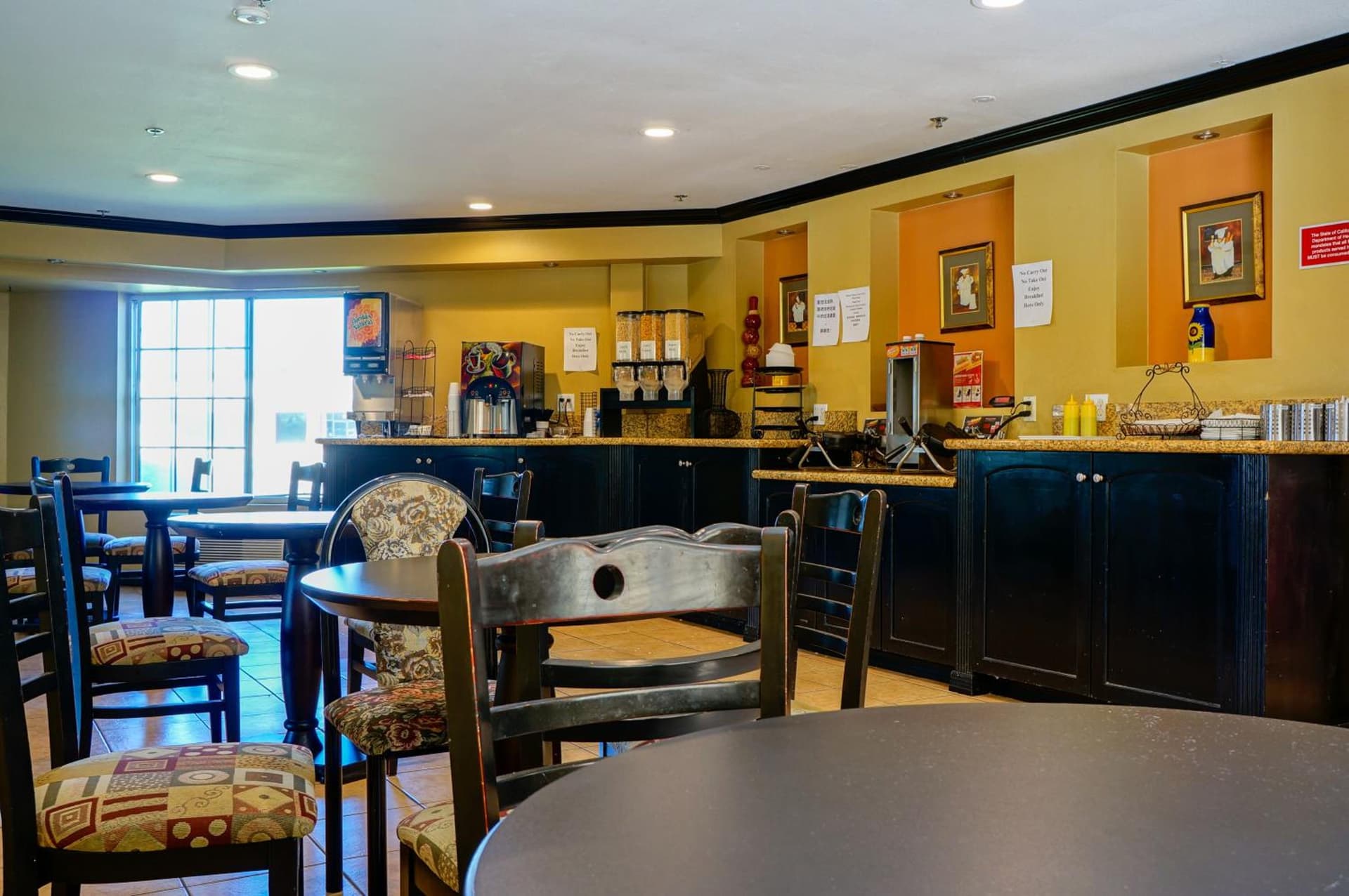 Ramada by Wyndham Ontario Airport & Convention Center gallery photo in Ontario, CA — image 15