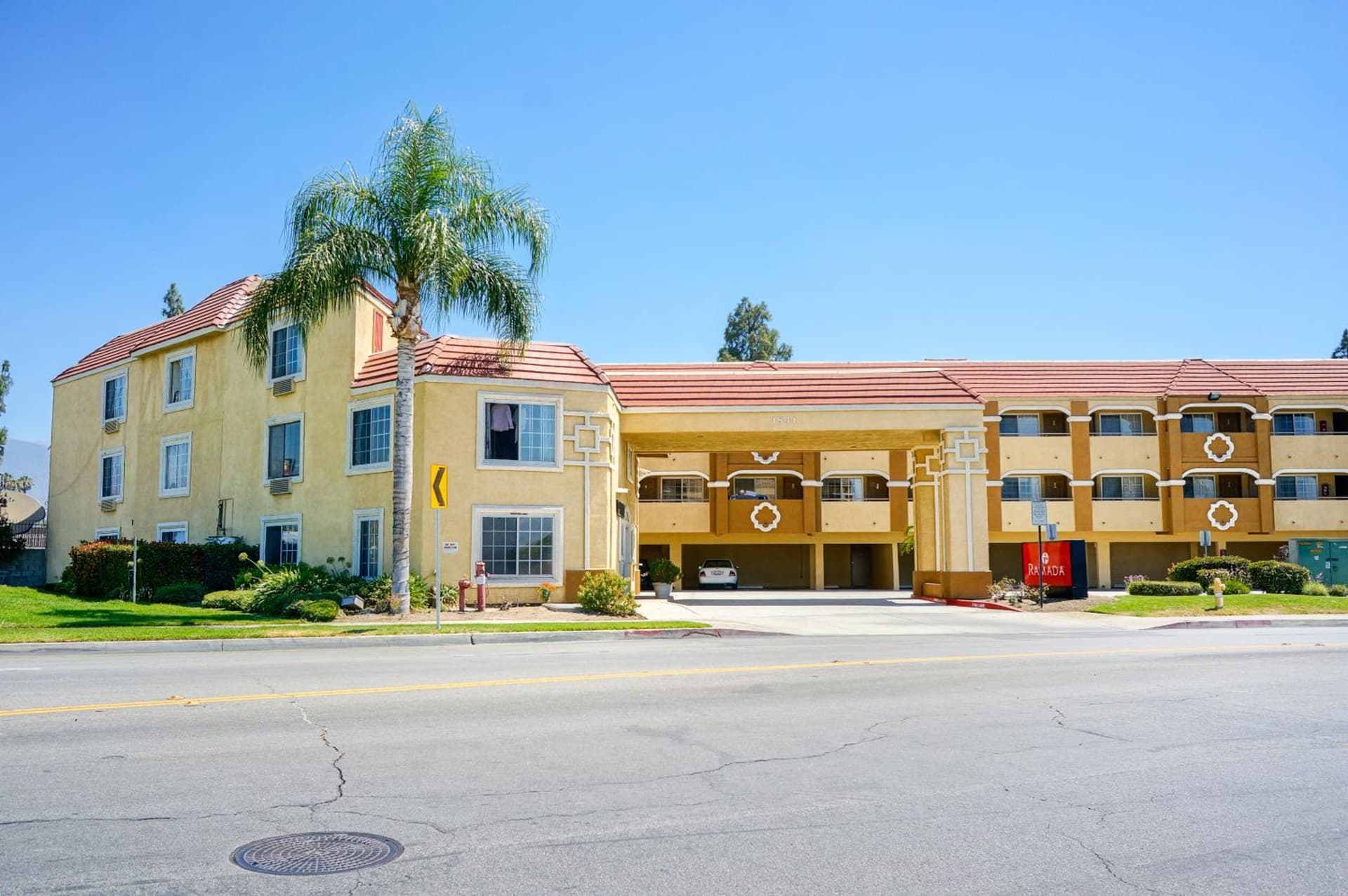 Ramada by Wyndham Ontario Airport & Convention Center gallery photo in Ontario, CA — image 50