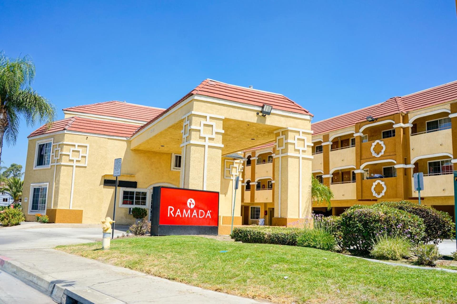 Ramada by Wyndham Ontario Airport & Convention Center gallery photo in Ontario, CA — image 76