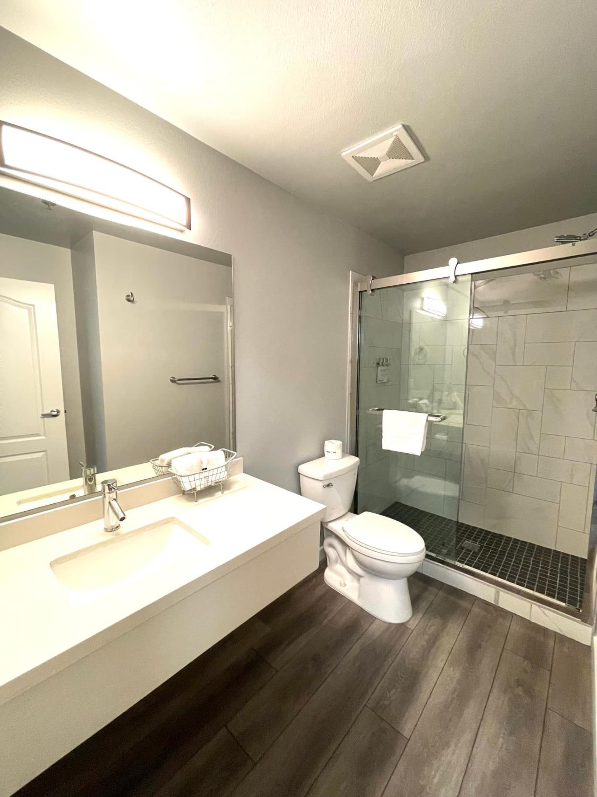 Tides Inn & Suites gallery photo in Port Townsend, WA — image 44