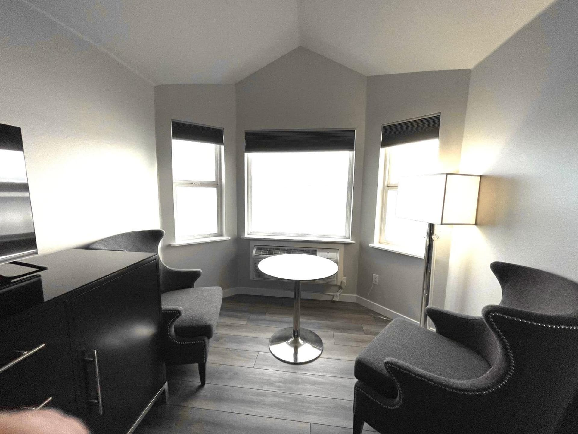 Tides Inn & Suites gallery photo in Port Townsend, WA — image 18