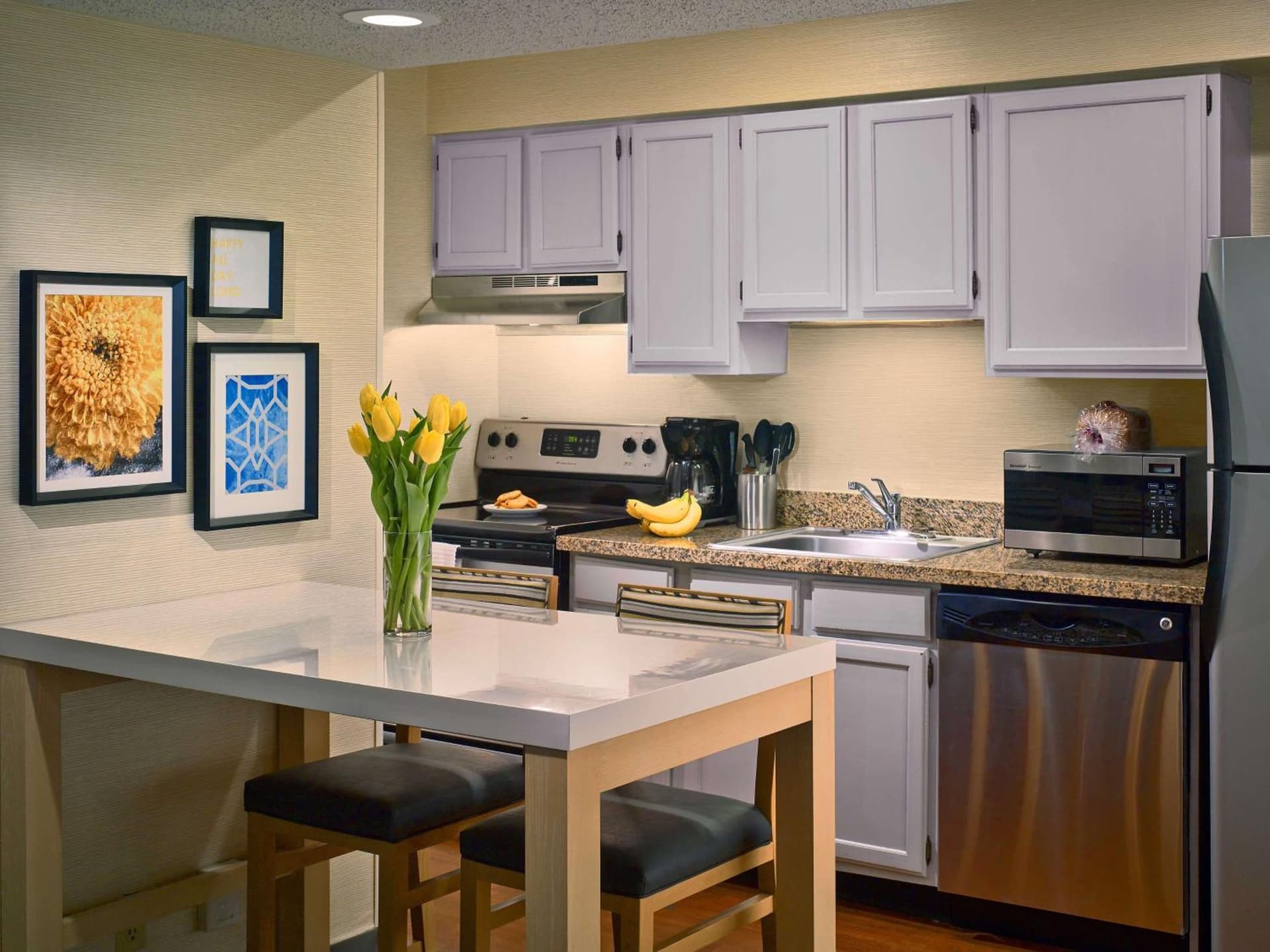 Sonesta ES Suites Burlington gallery photo in Burlington, VT — image 16