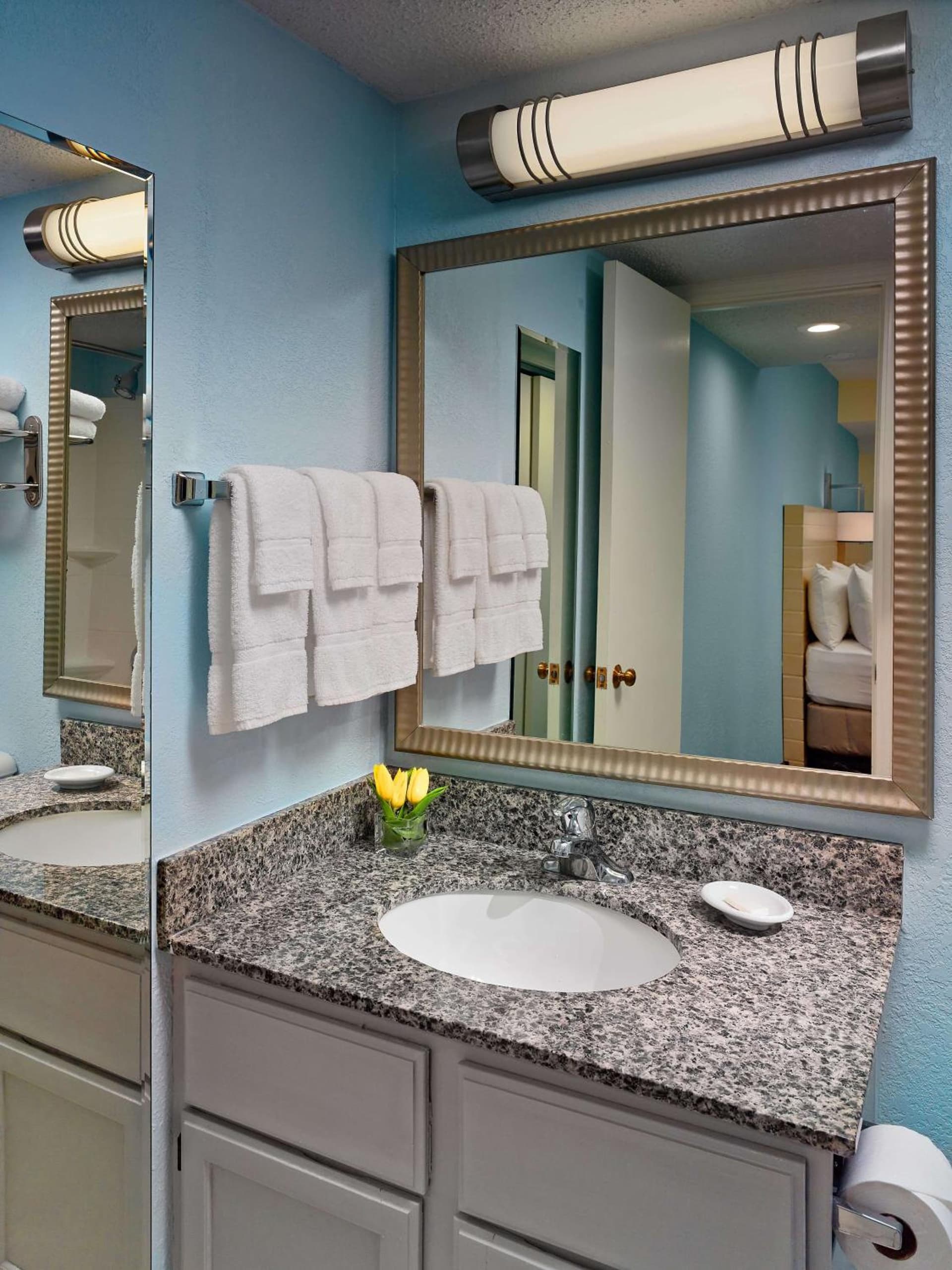 Sonesta ES Suites Burlington gallery photo in Burlington, VT — image 8