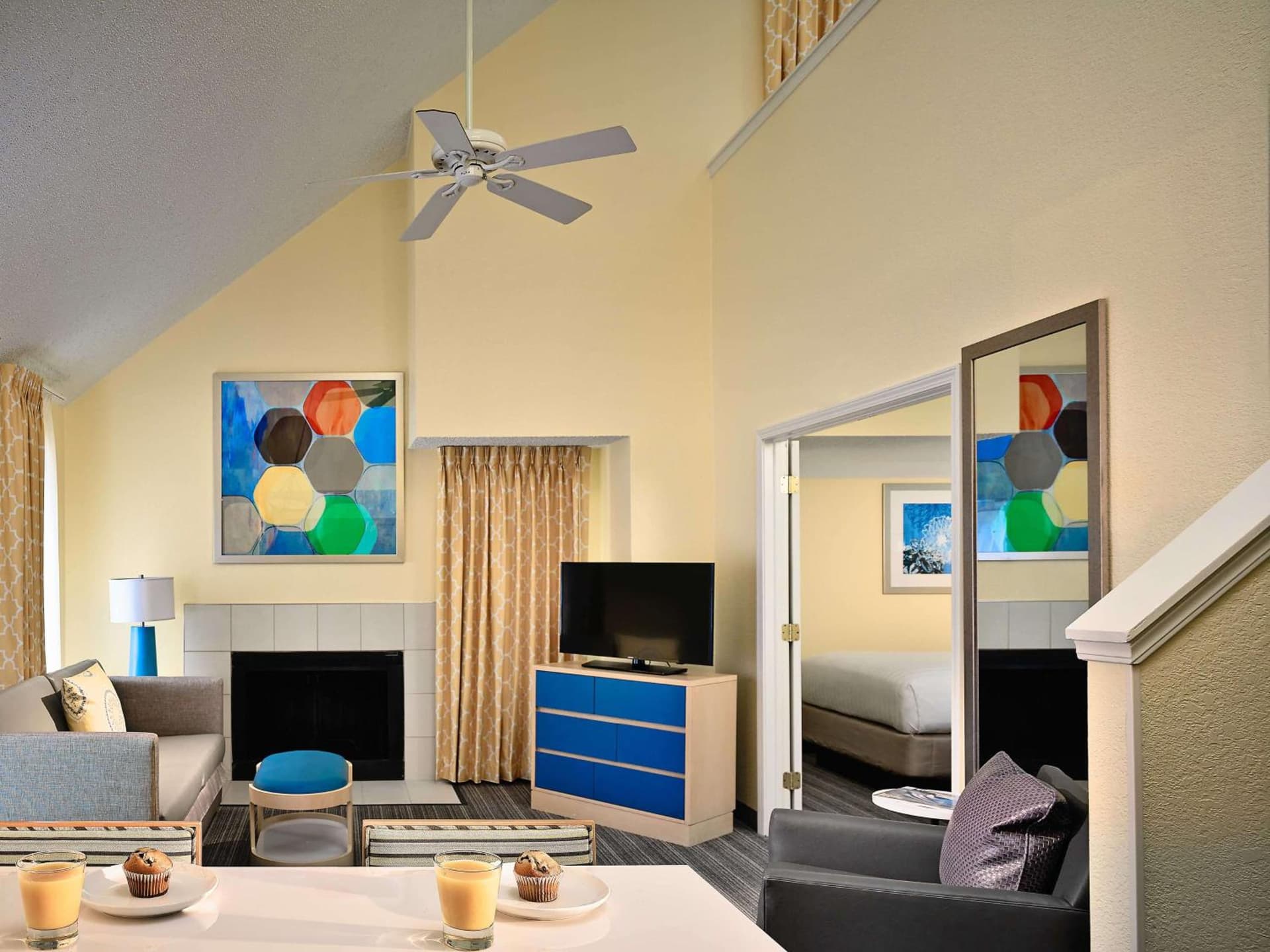 Sonesta ES Suites Burlington gallery photo in Burlington, VT — image 4