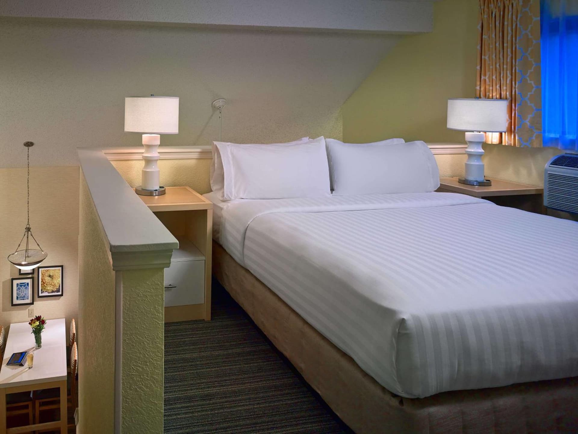 Sonesta ES Suites Burlington gallery photo in Burlington, VT — image 19