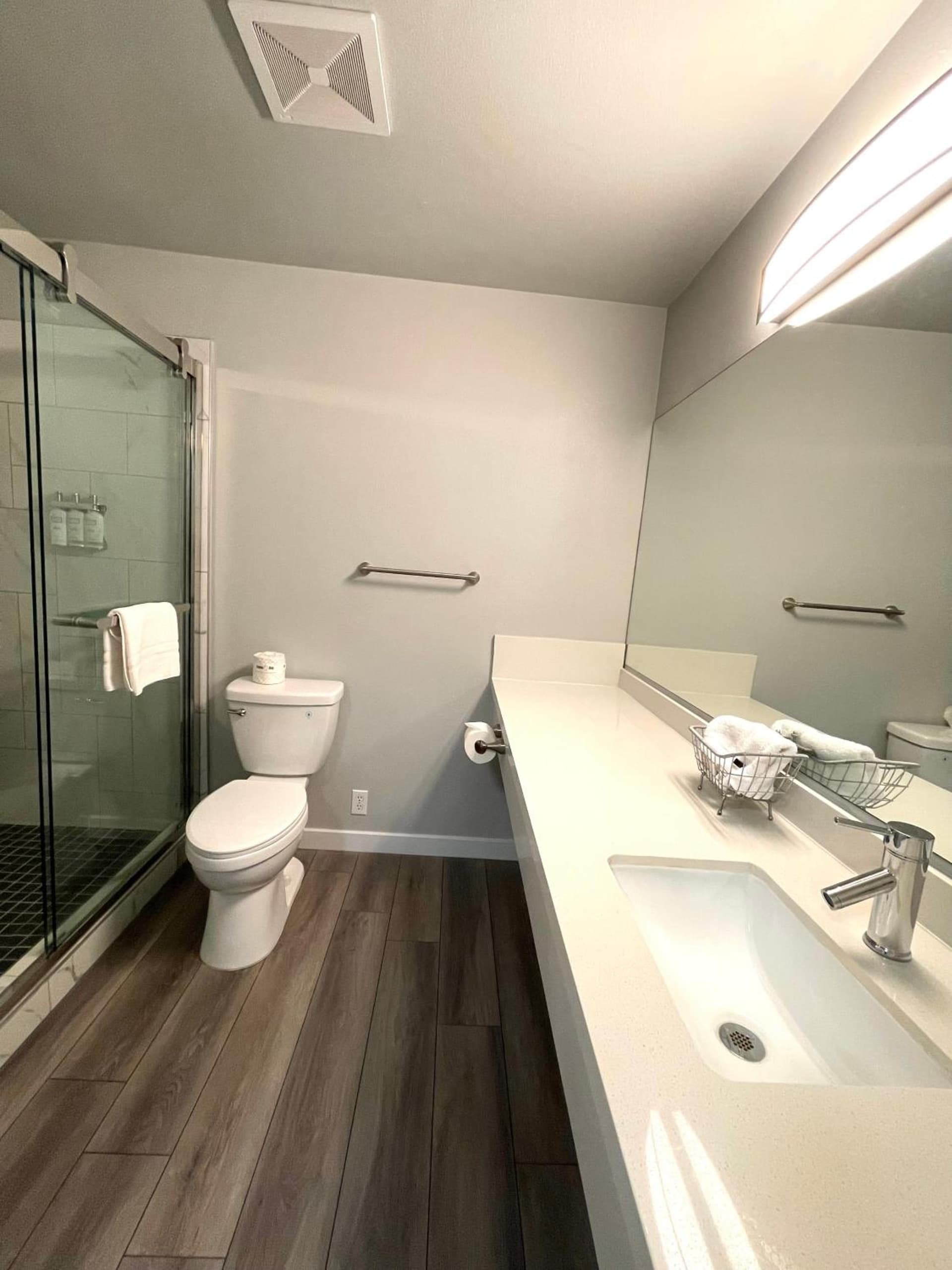 Tides Inn & Suites gallery photo in Port Townsend, WA — image 13