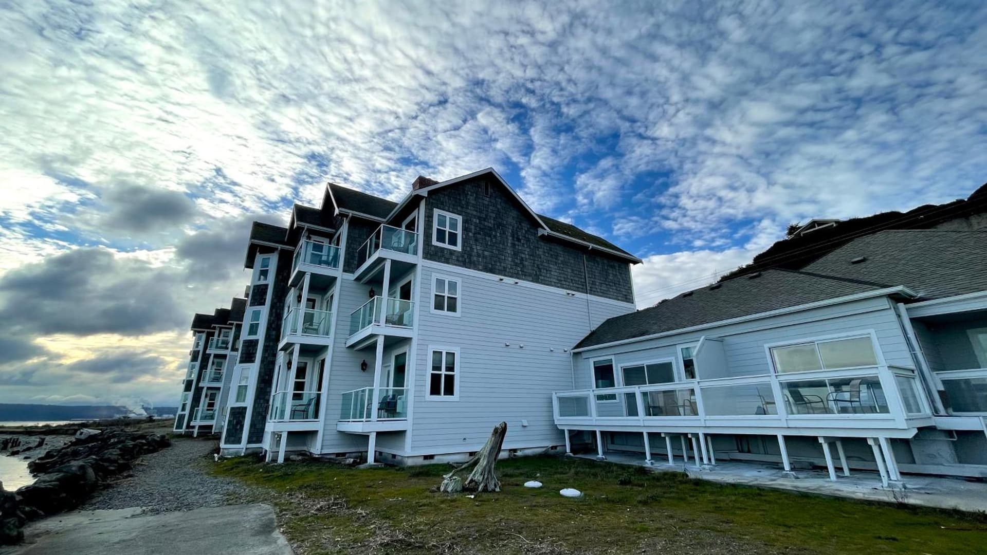 Tides Inn & Suites gallery photo in Port Townsend, WA — image 24