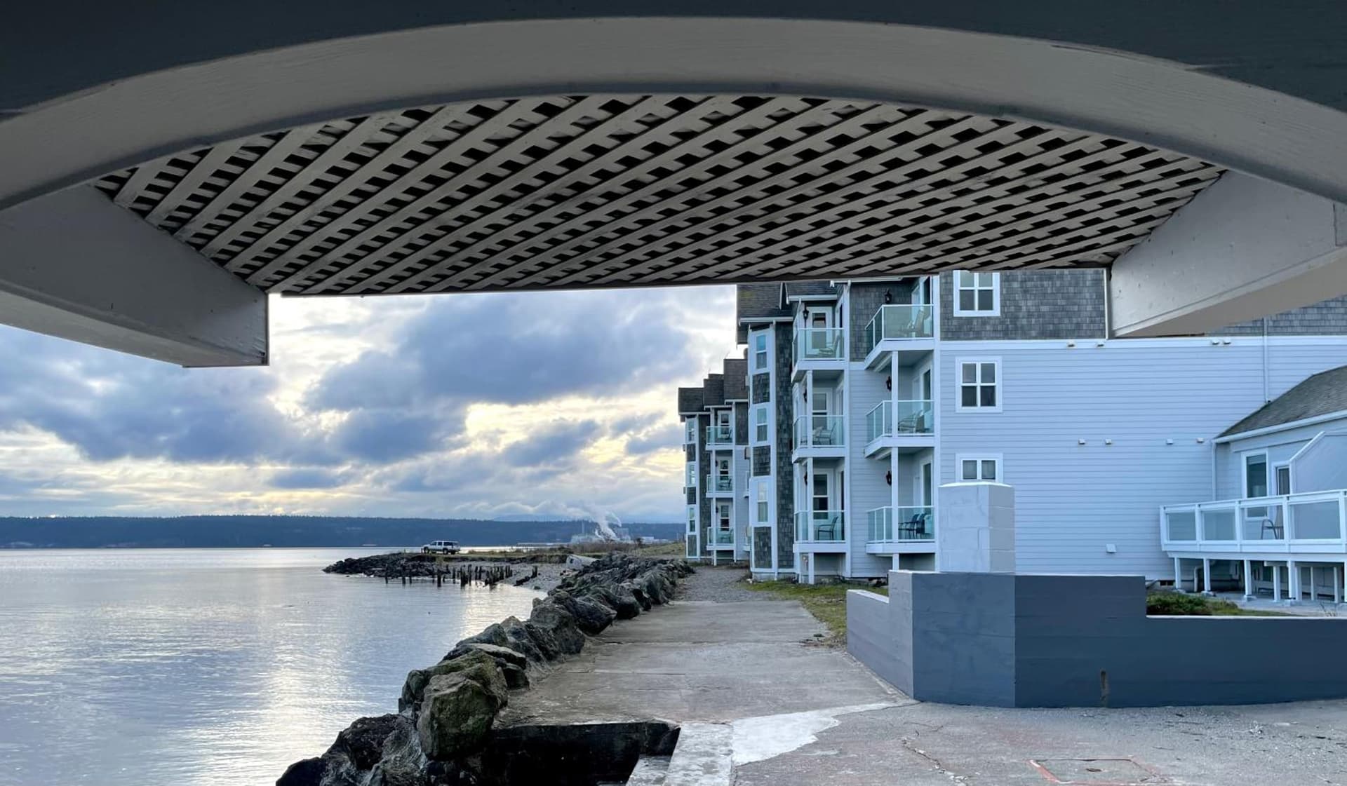 Tides Inn & Suites featured exterior or lobby in Port Townsend, WA — similar hotel