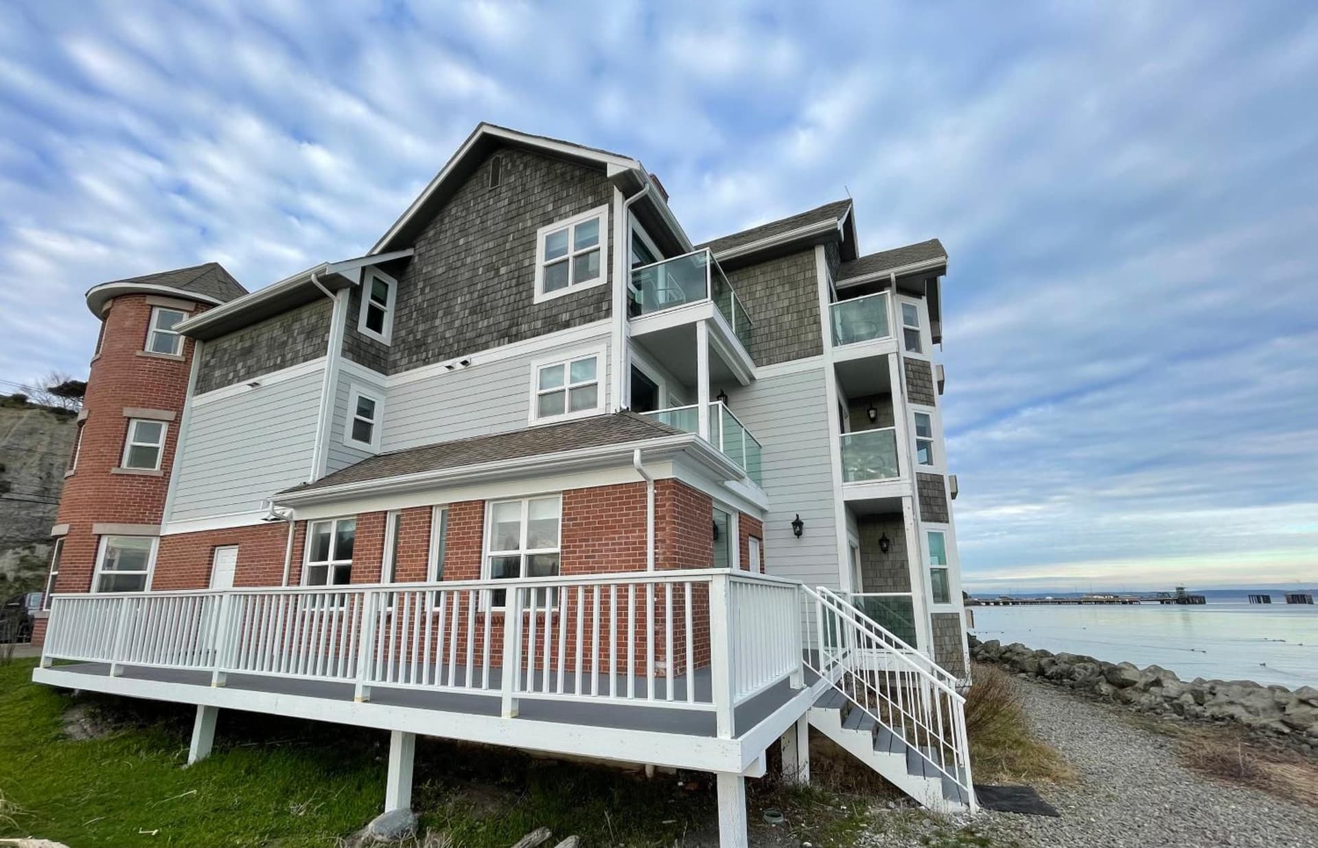 Tides Inn & Suites gallery photo in Port Townsend, WA — image 60