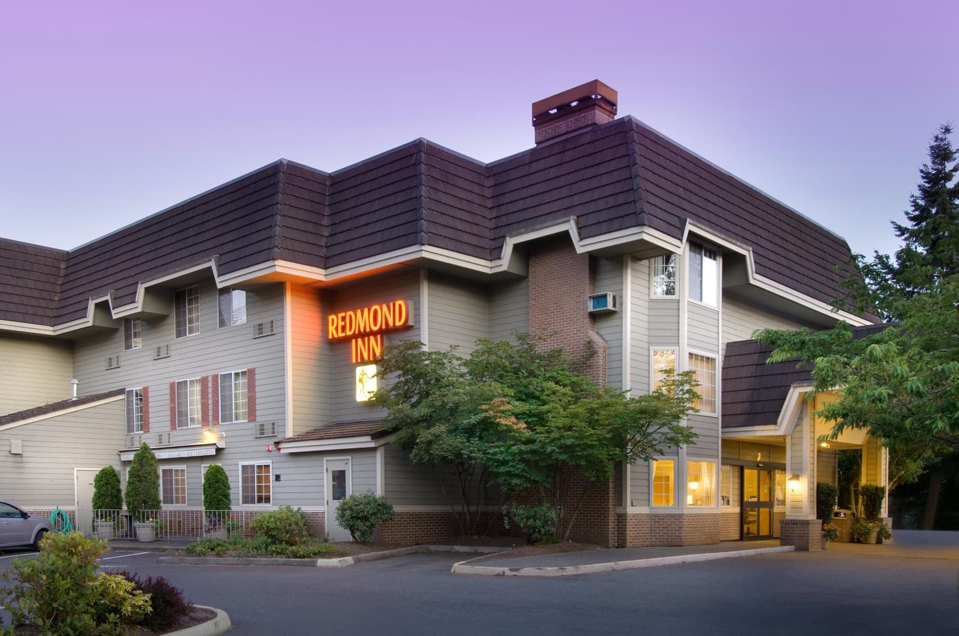 Redmond Inn featured exterior or lobby in Redmond, WA — similar hotel