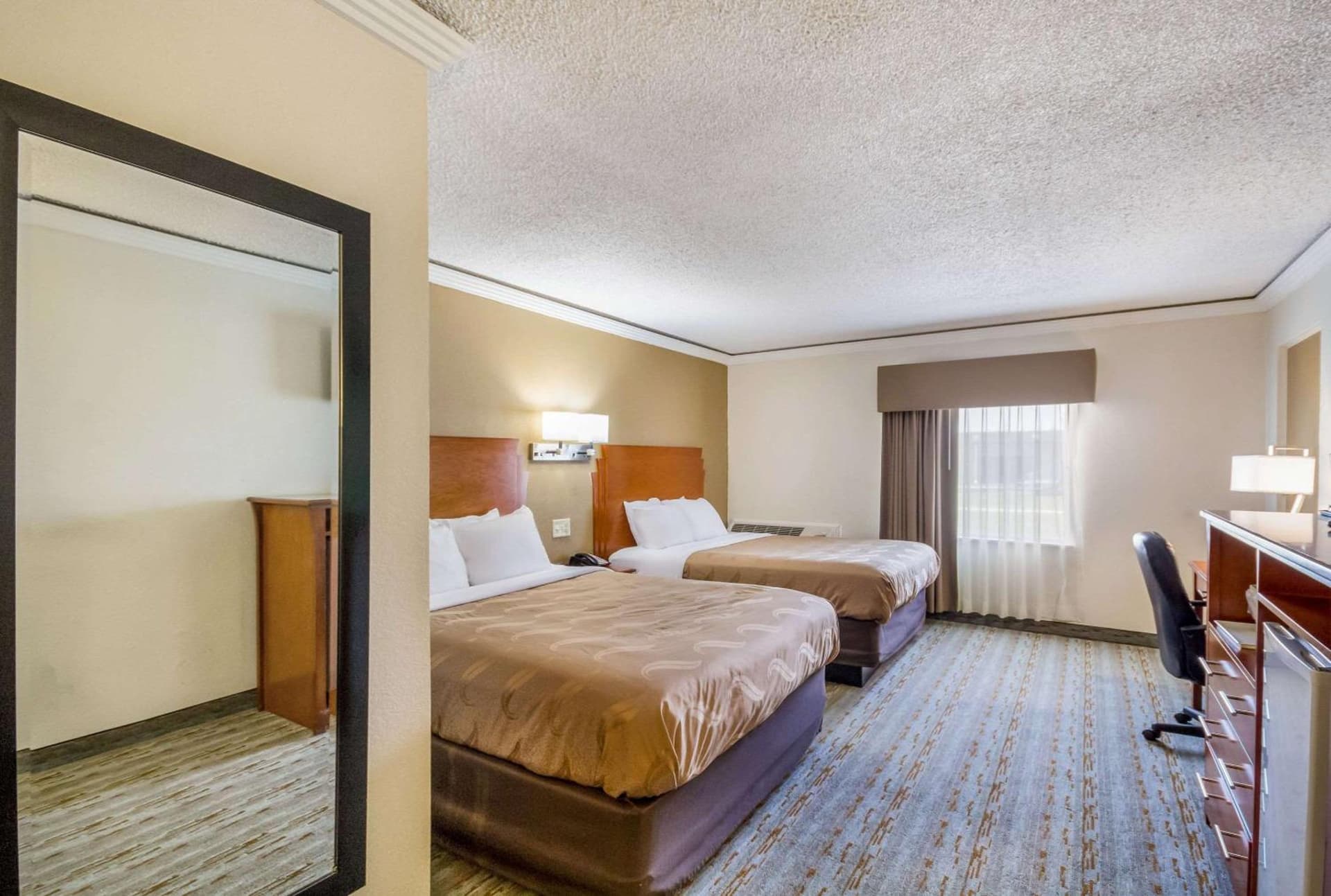 Quality Inn & Suites Kansas City - Independence I-70 East gallery photo in Independence, MO — image 13