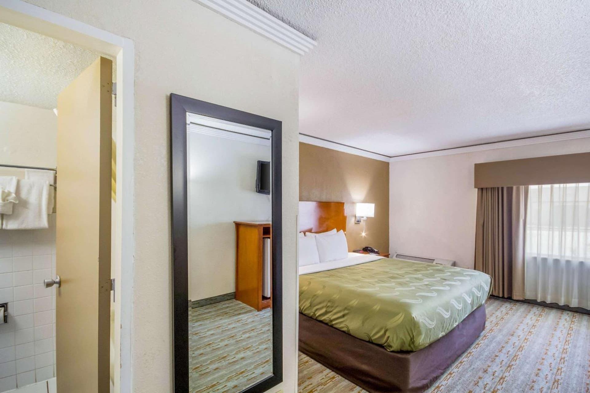Quality Inn & Suites Kansas City - Independence I-70 East gallery photo in Independence, MO — image 25