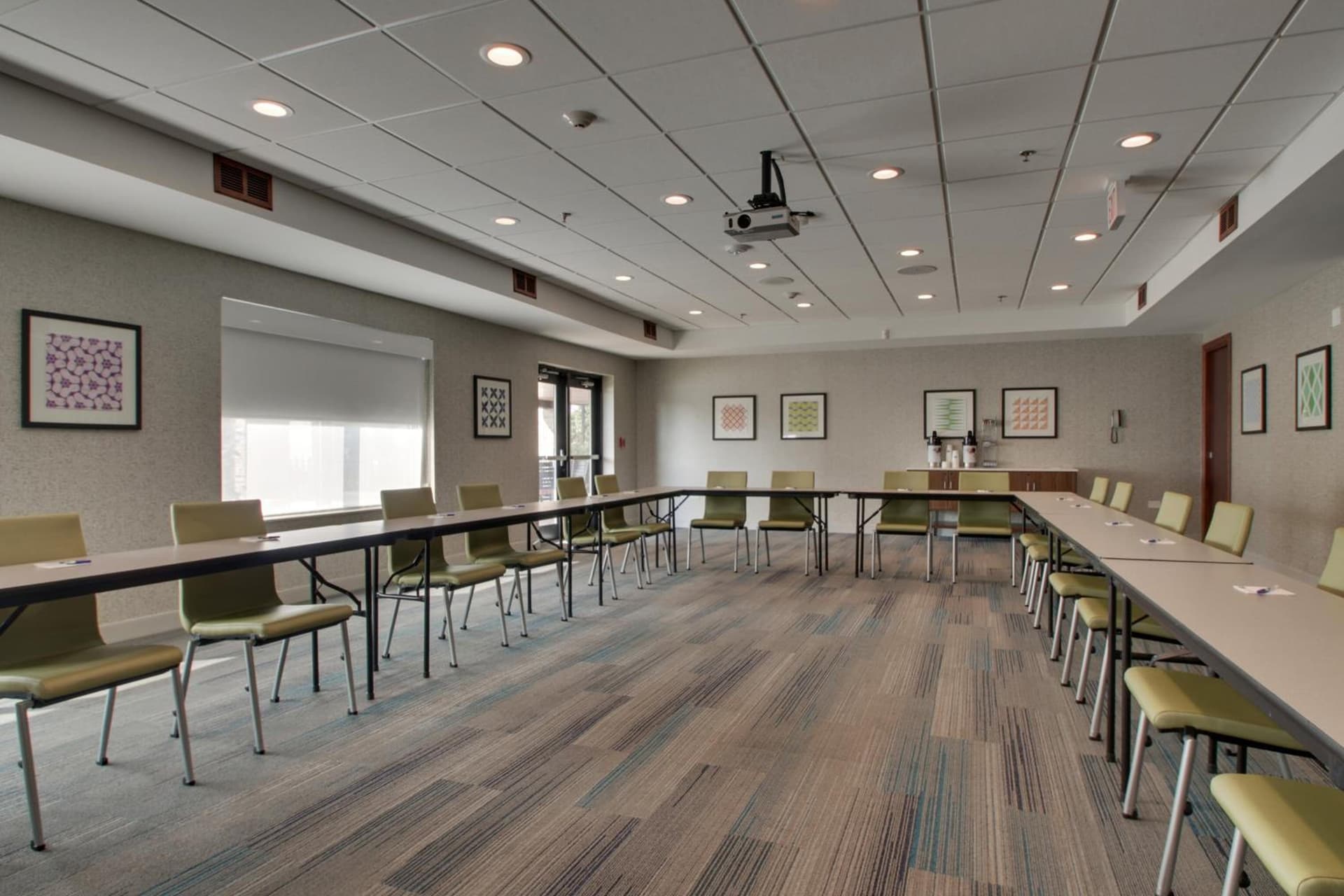 Holiday Inn Express & Suites Aurora - Naperville by IHG gallery photo in Aurora, IL — image 32