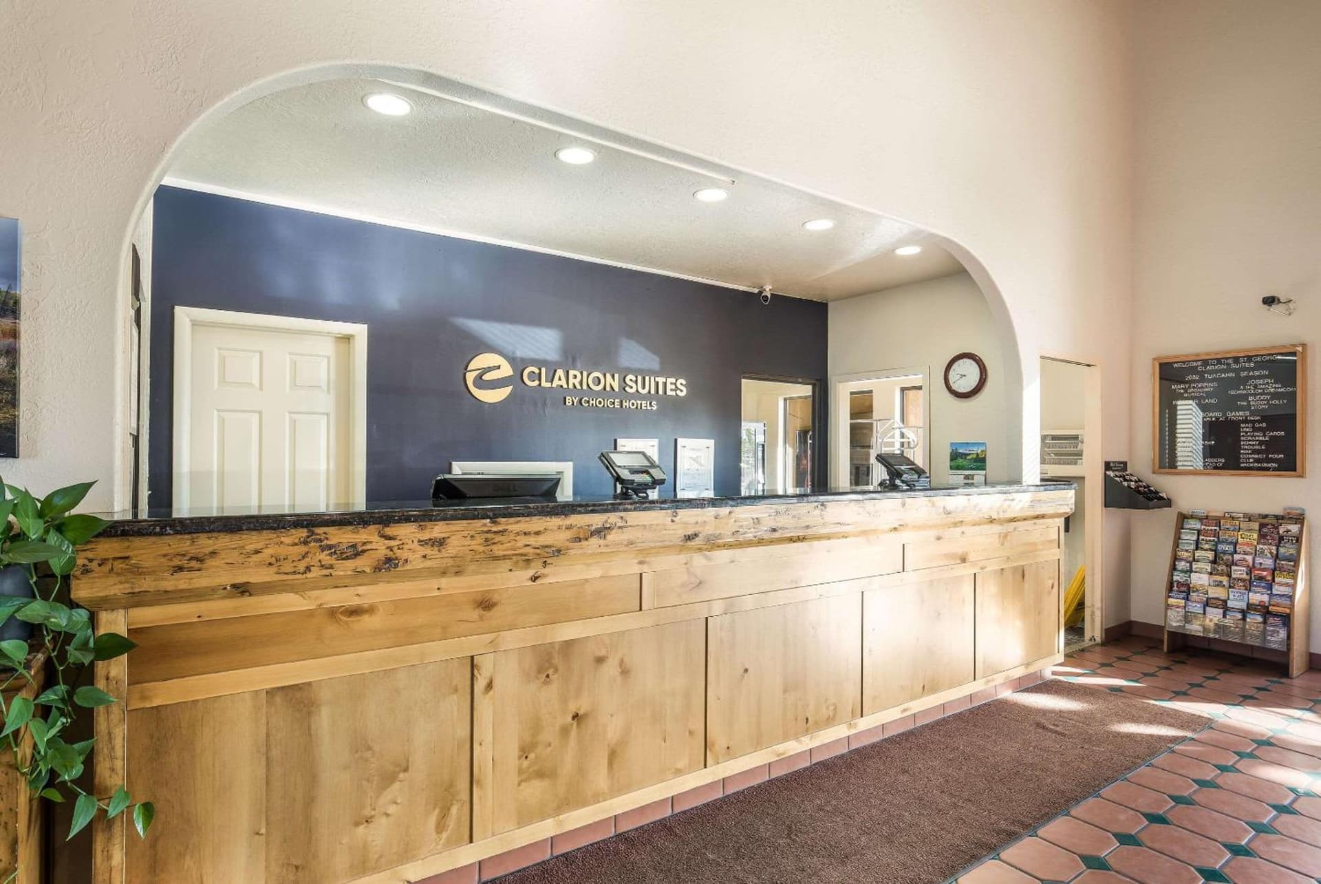 Clarion Suites St George - Convention Center Area gallery photo in St. George, UT — image 9
