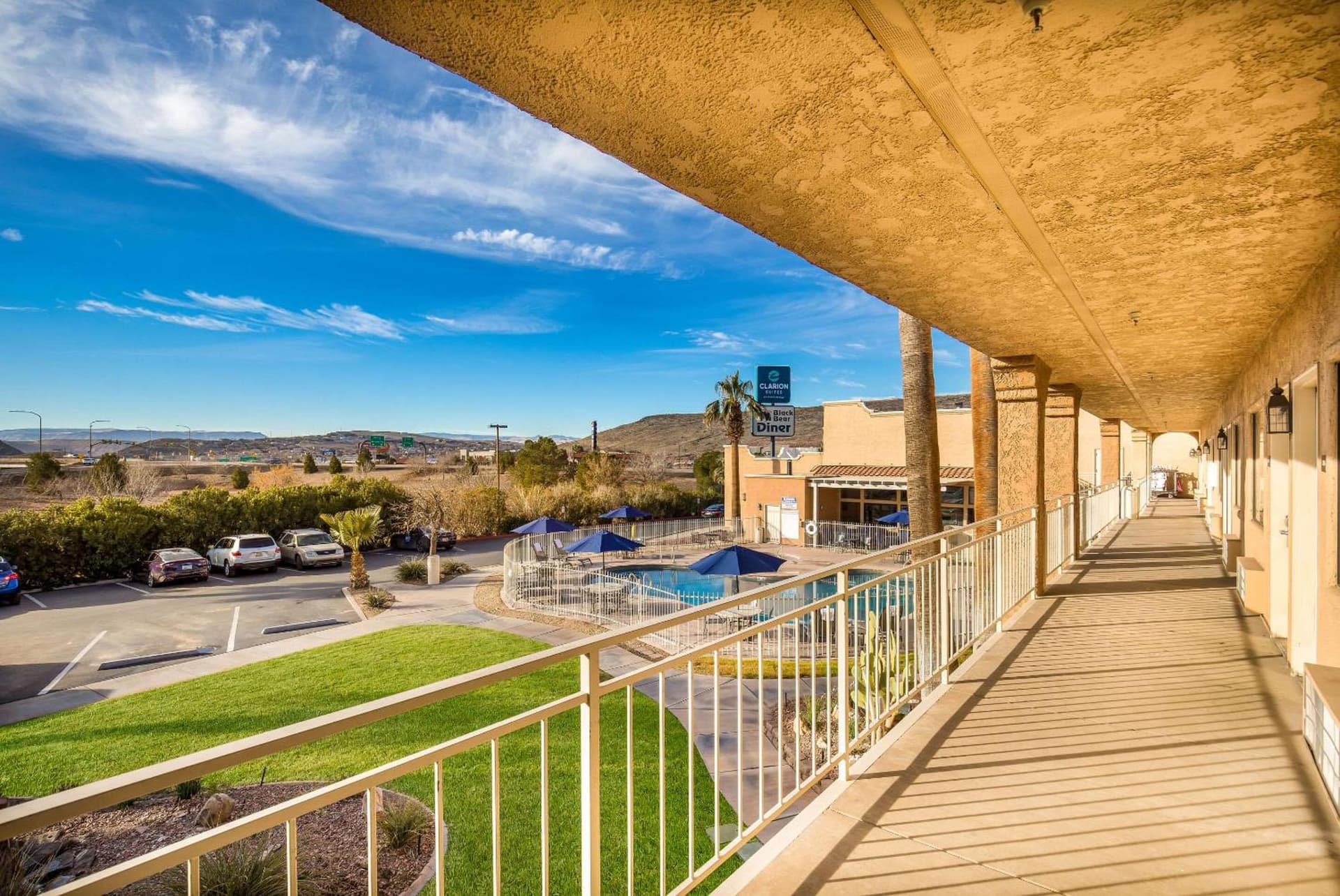 Clarion Suites St George - Convention Center Area gallery photo in St. George, UT — image 11
