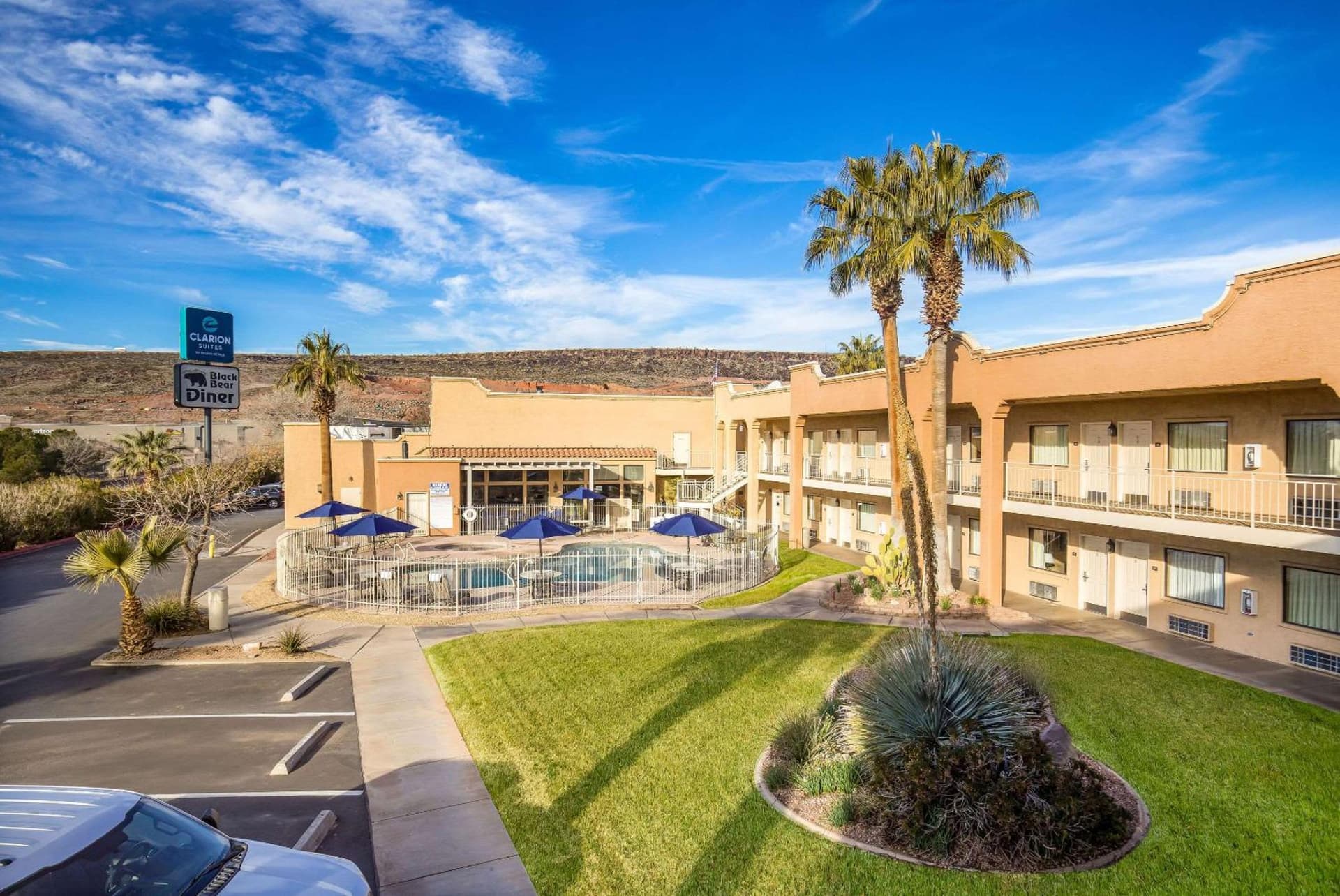Clarion Suites St George - Convention Center Area gallery photo in St. George, UT — image 4
