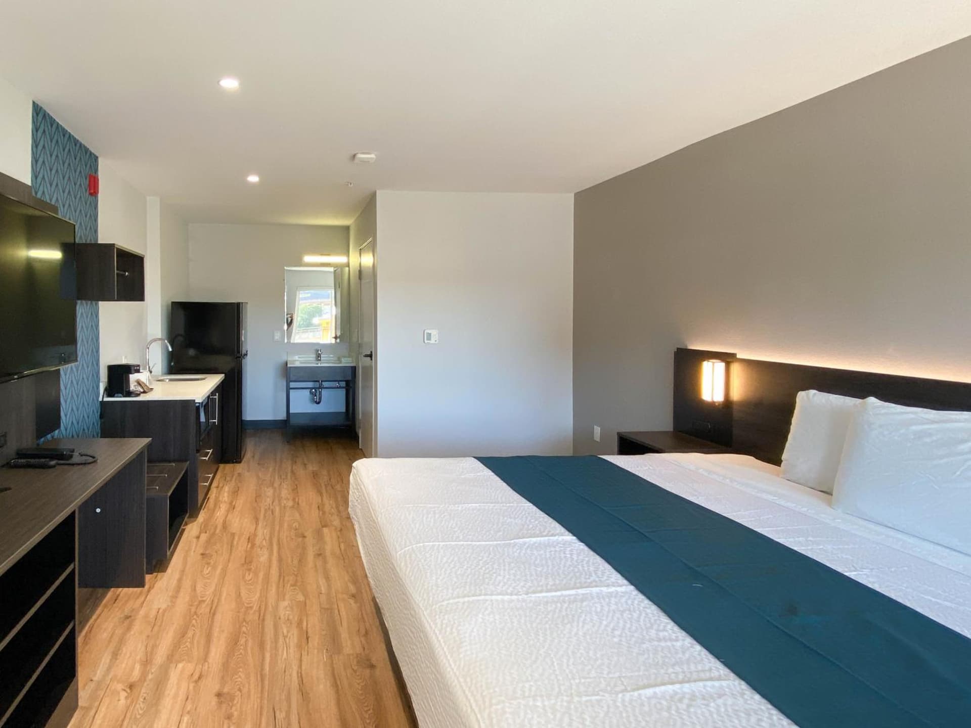 Studio 6 Suites Stockton, CA Waterfront gallery photo in Stockton, CA — image 19