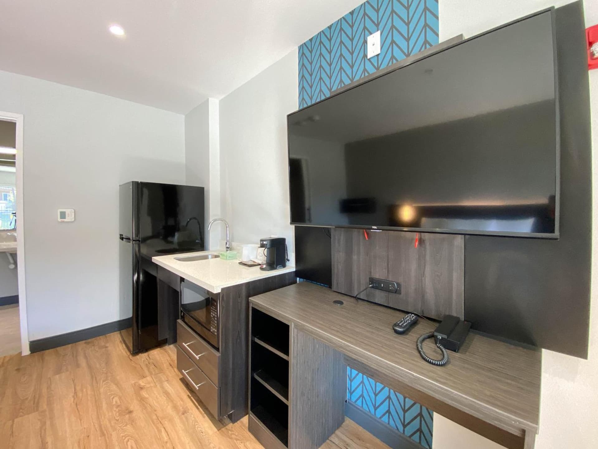 Studio 6 Suites Stockton, CA Waterfront gallery photo in Stockton, CA — image 7