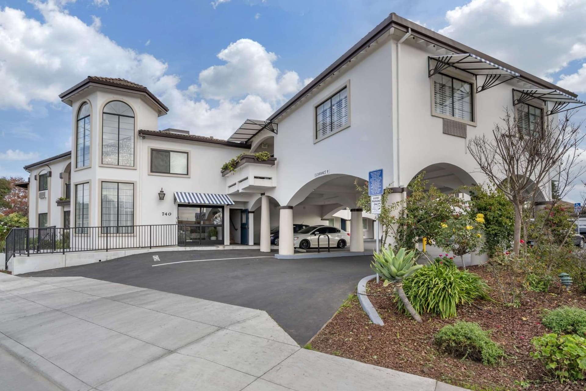 Best Western Rose Garden Inn gallery photo in Watsonville, CA — image 35