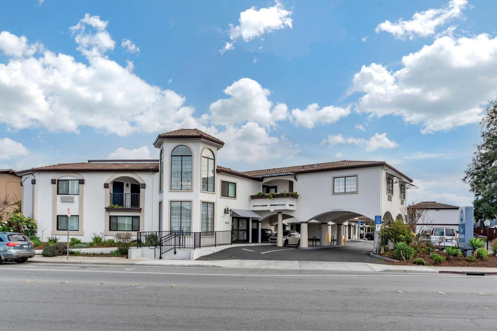 Best Western Rose Garden Inn gallery photo in Watsonville, CA — image 51