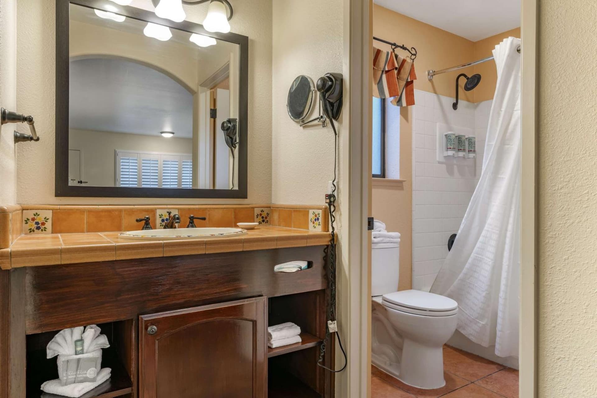 Best Western Rose Garden Inn gallery photo in Watsonville, CA — image 18