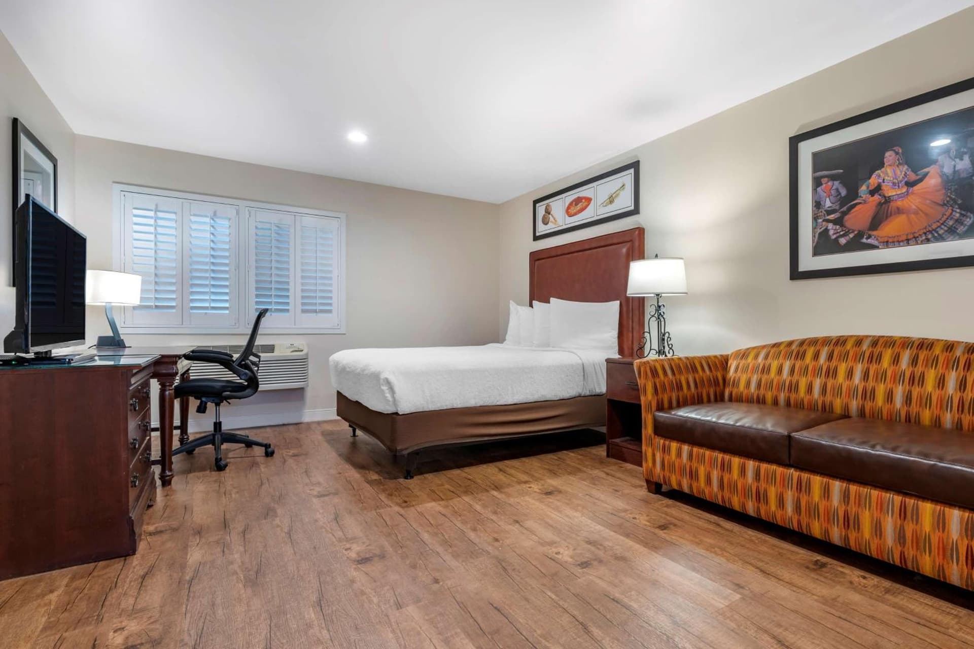 Best Western Rose Garden Inn gallery photo in Watsonville, CA — image 36