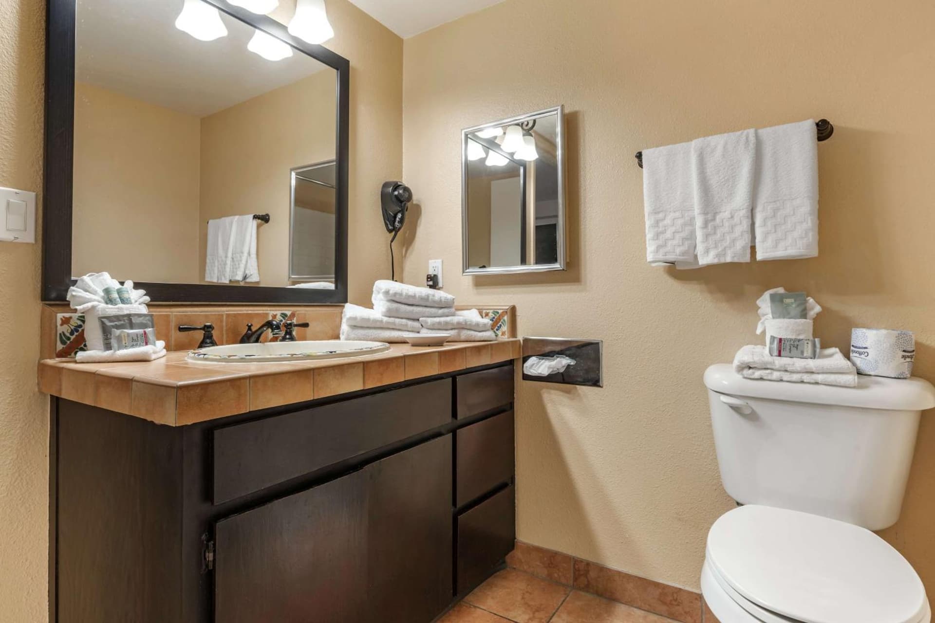 Best Western Rose Garden Inn gallery photo in Watsonville, CA — image 32