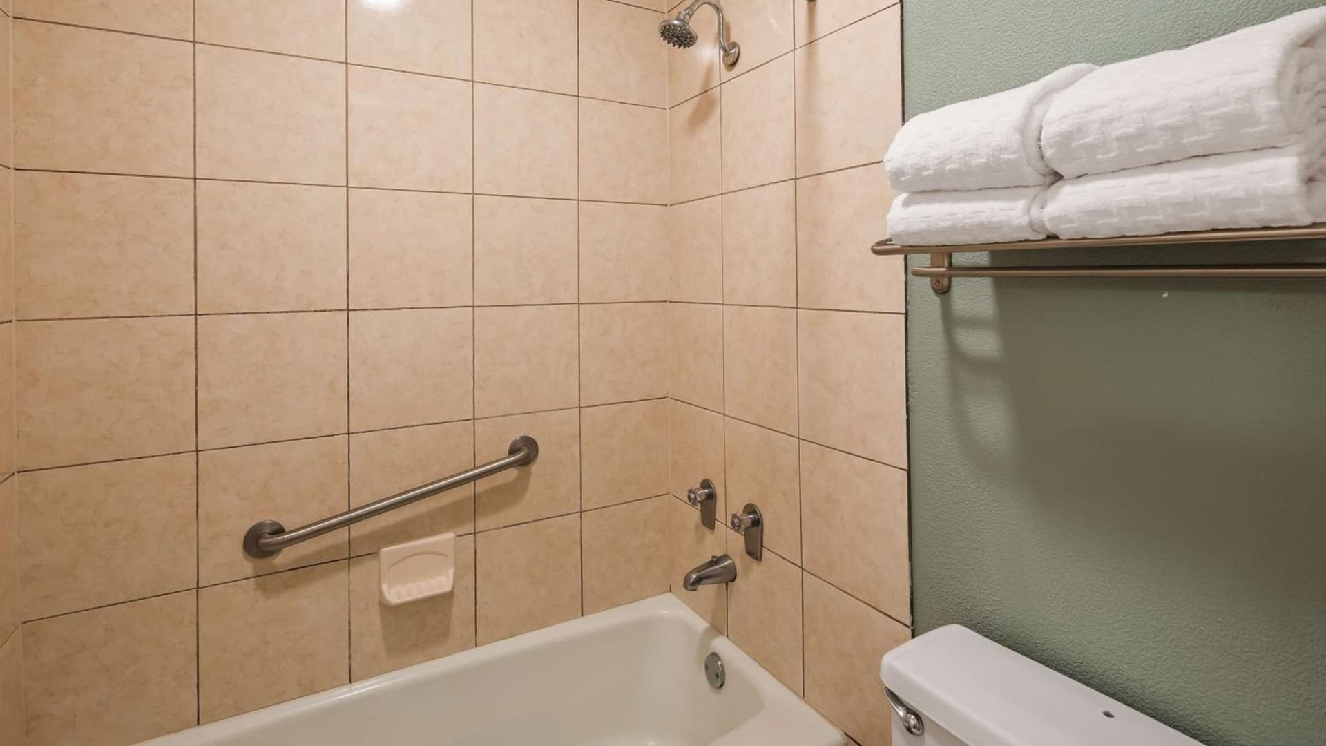 Best Western Fredericksburg gallery photo in Fredericksburg, VA — image 17