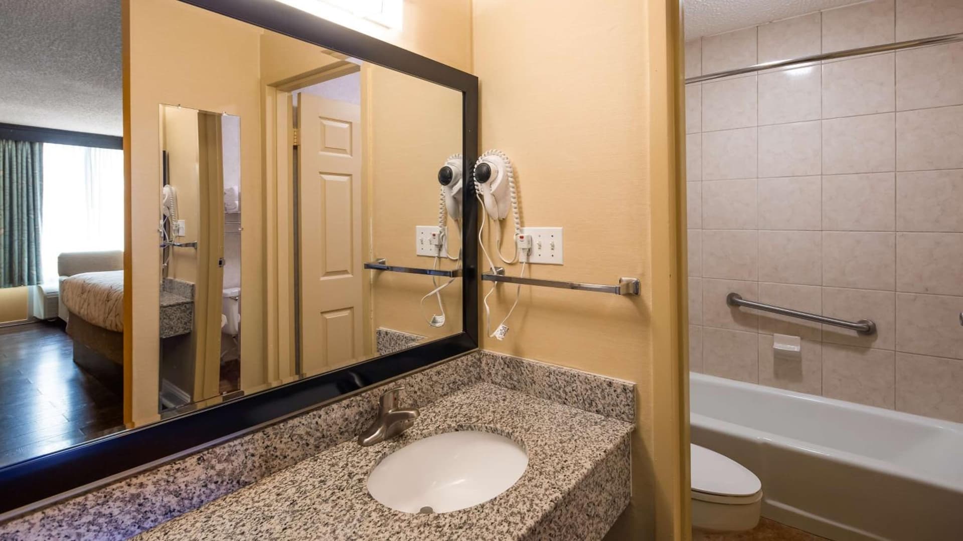 Best Western Fredericksburg gallery photo in Fredericksburg, VA — image 11
